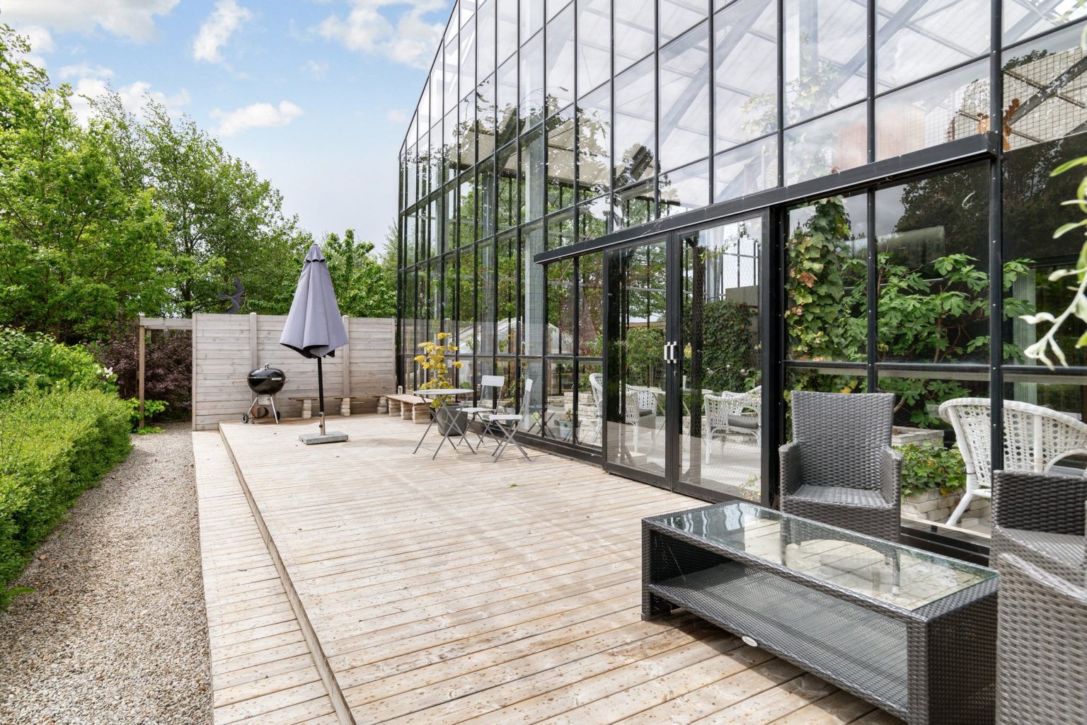 maison de verre façon serre
