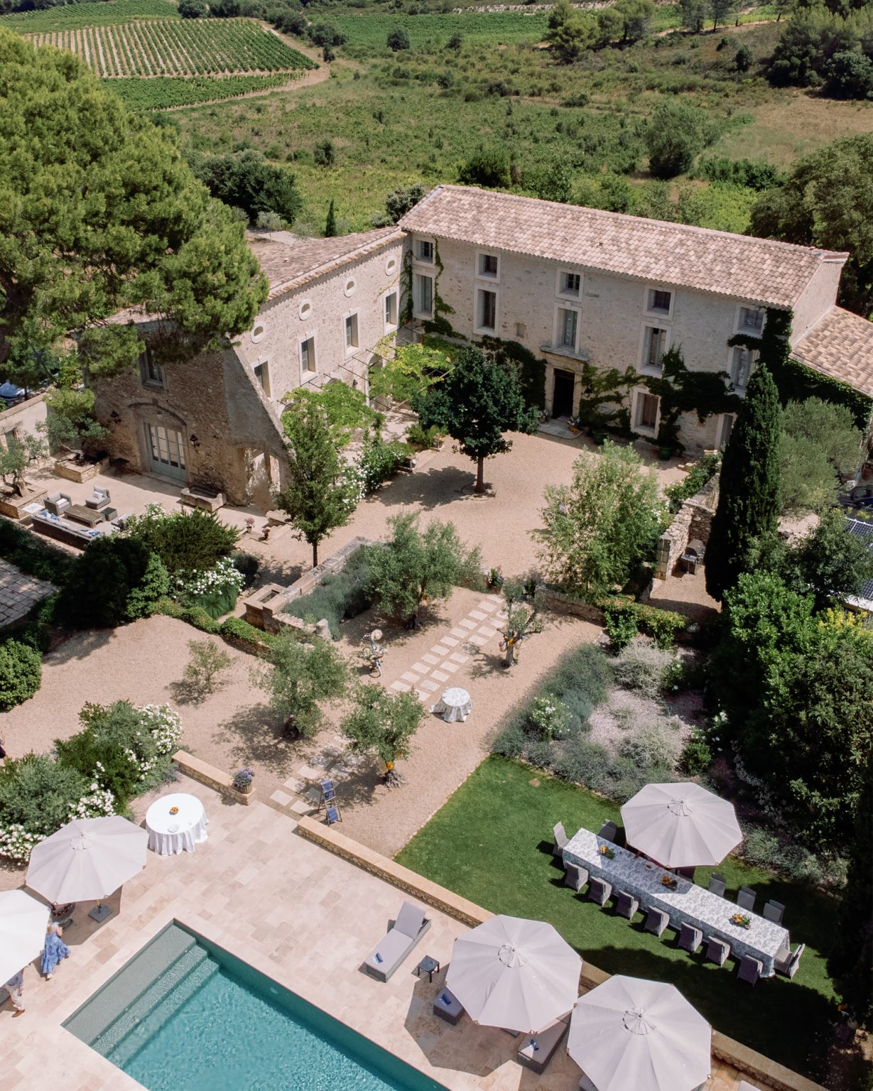 maison en pierres avec piscine Mas des Oliviers Plaissan