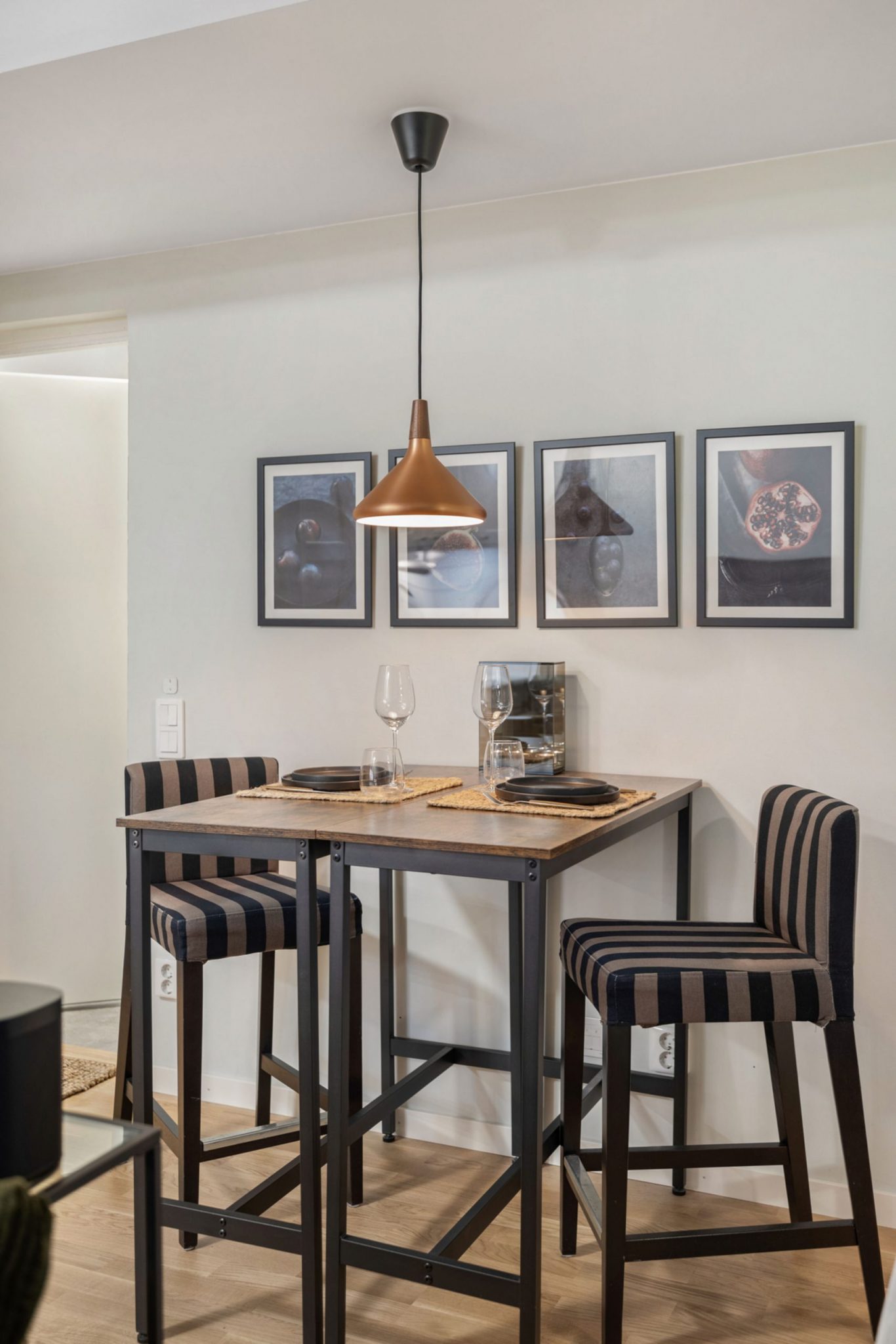 espace salle à manger pour deux