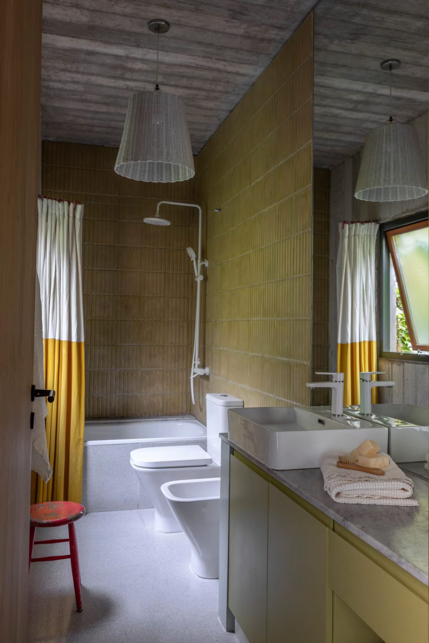 salle de bain maison de ville conçue par une architecte