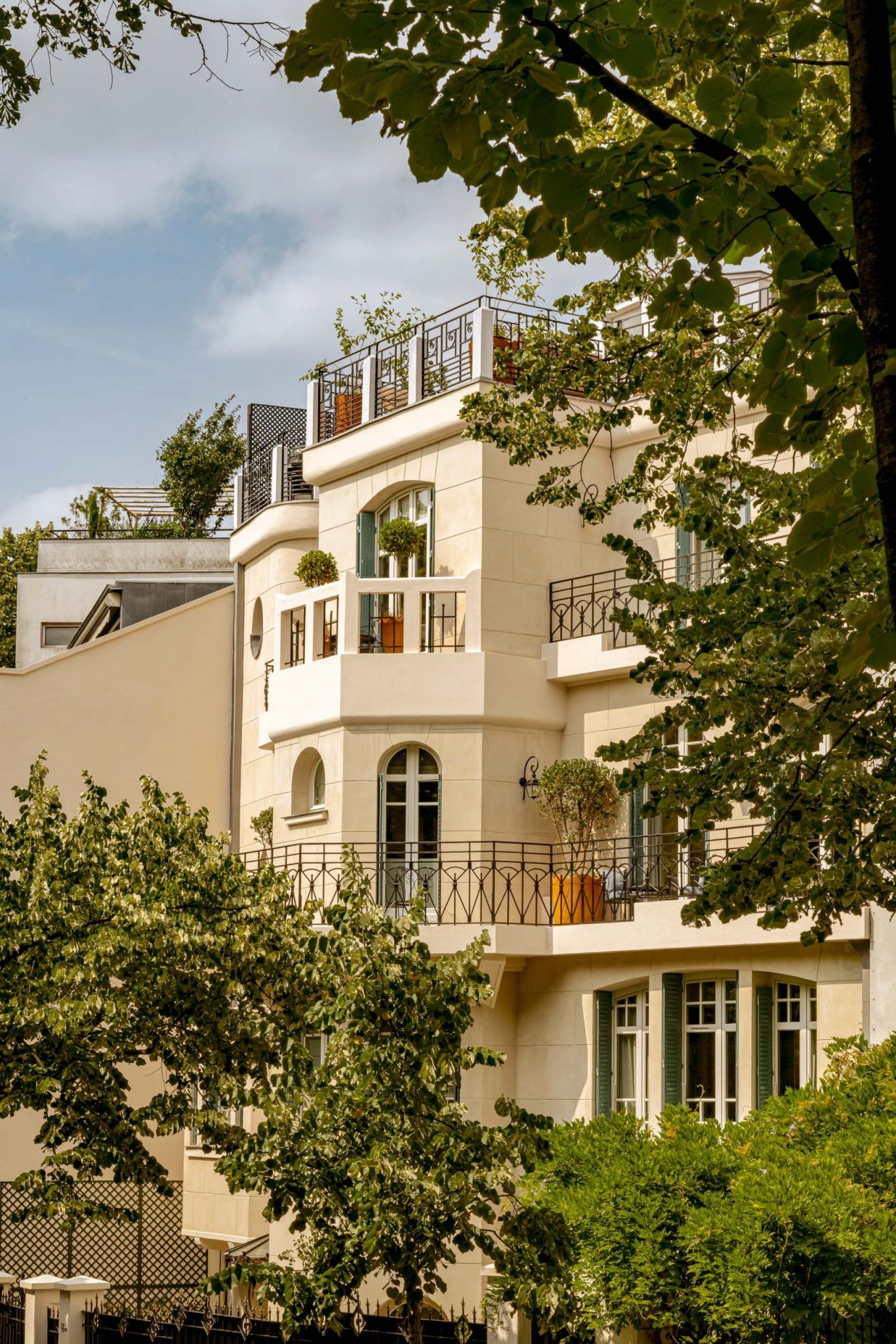 maison Art Déco à louer à Paris Montmartre par Iconic House