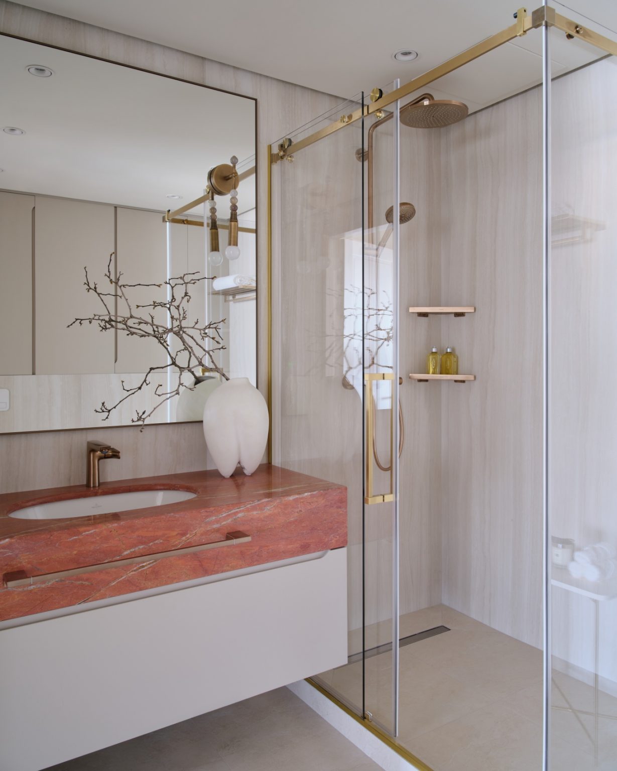 salle de bain marbre et travertin