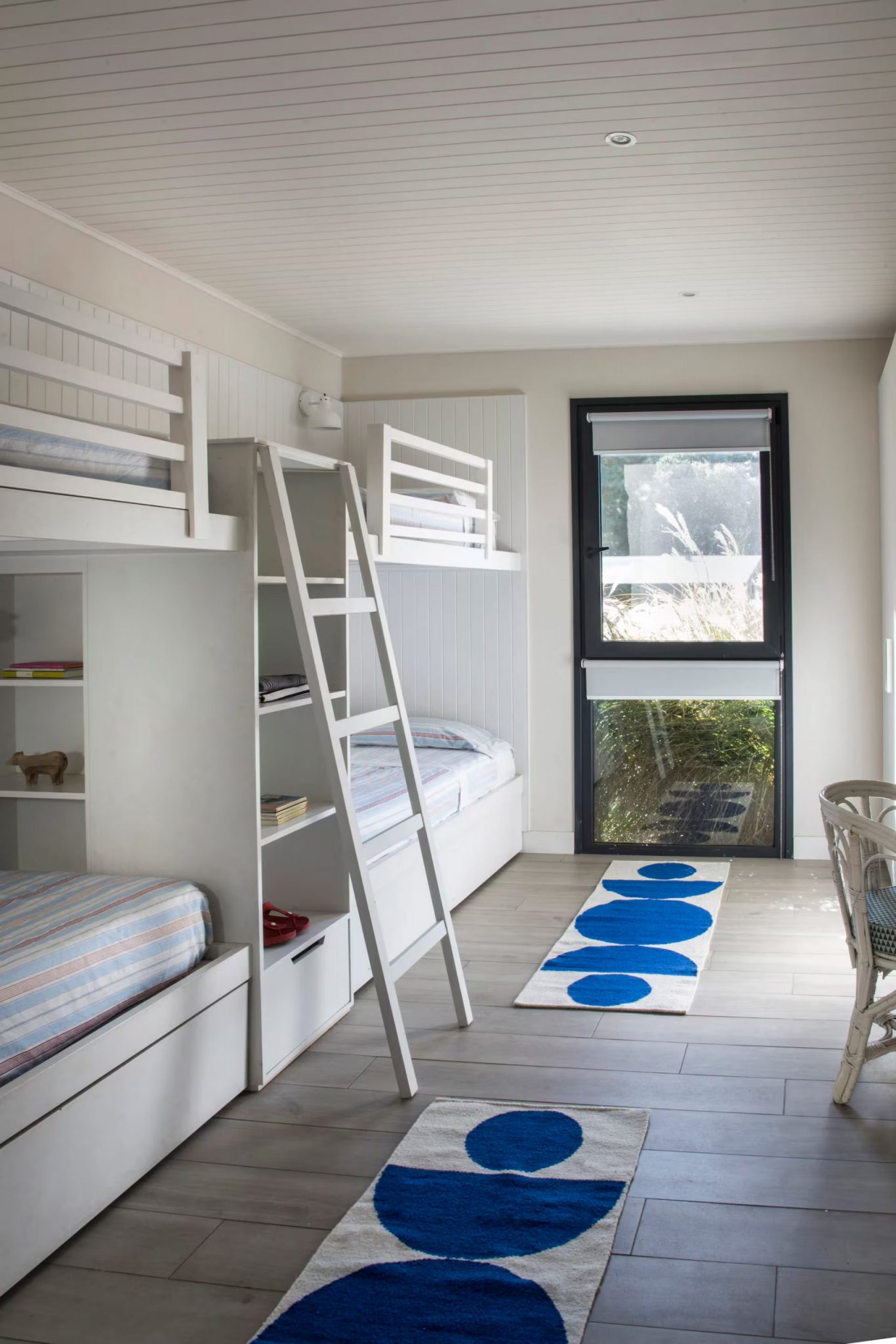 chambre enfant 4 lits superposés type dortoir