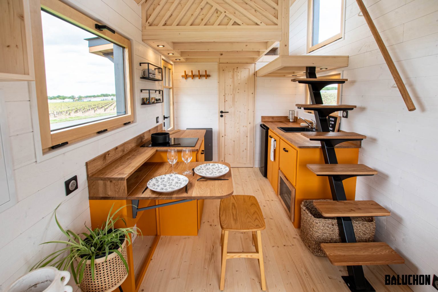 cuisine et salon mini maison mobile