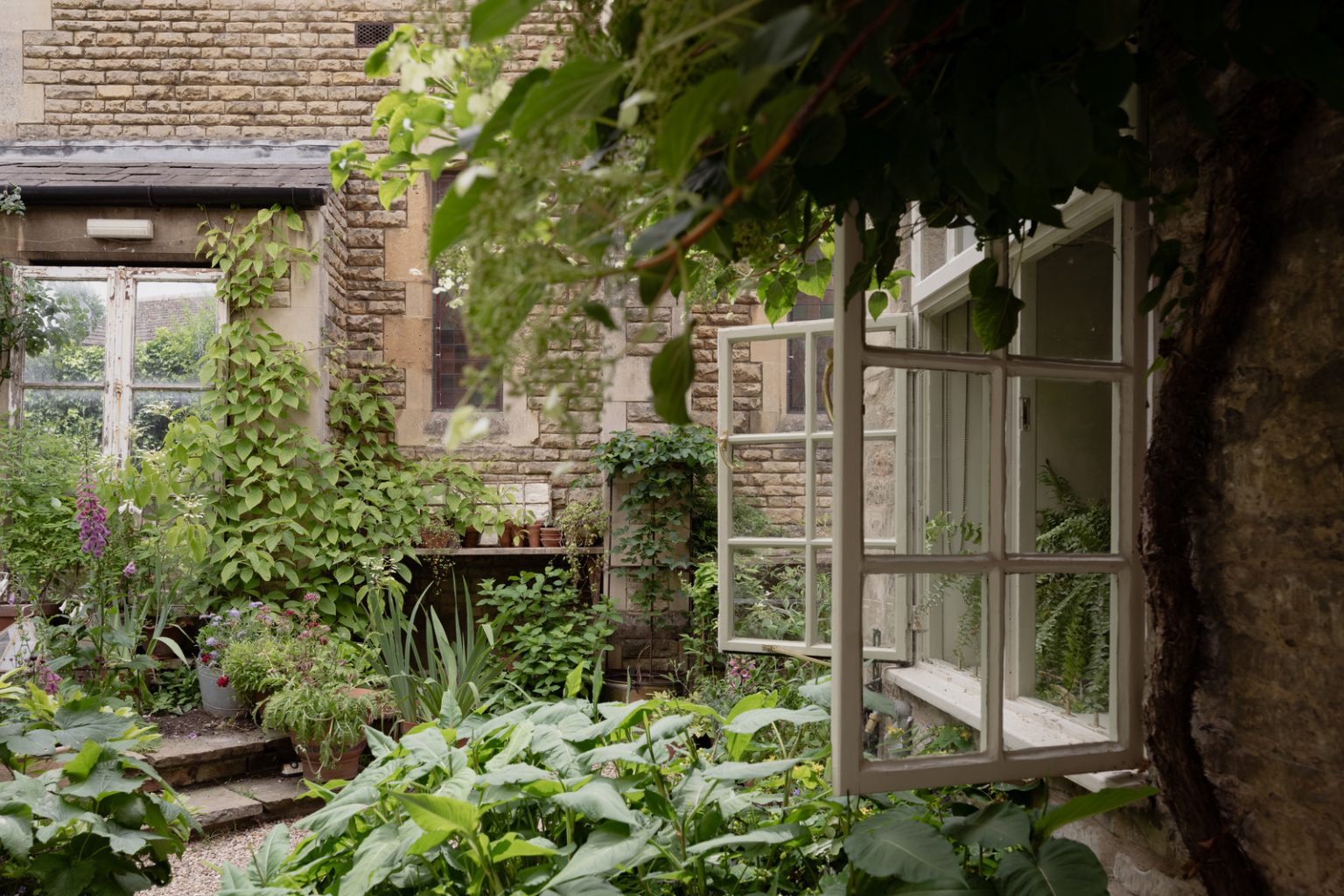 jardin maison ancienne anglaise