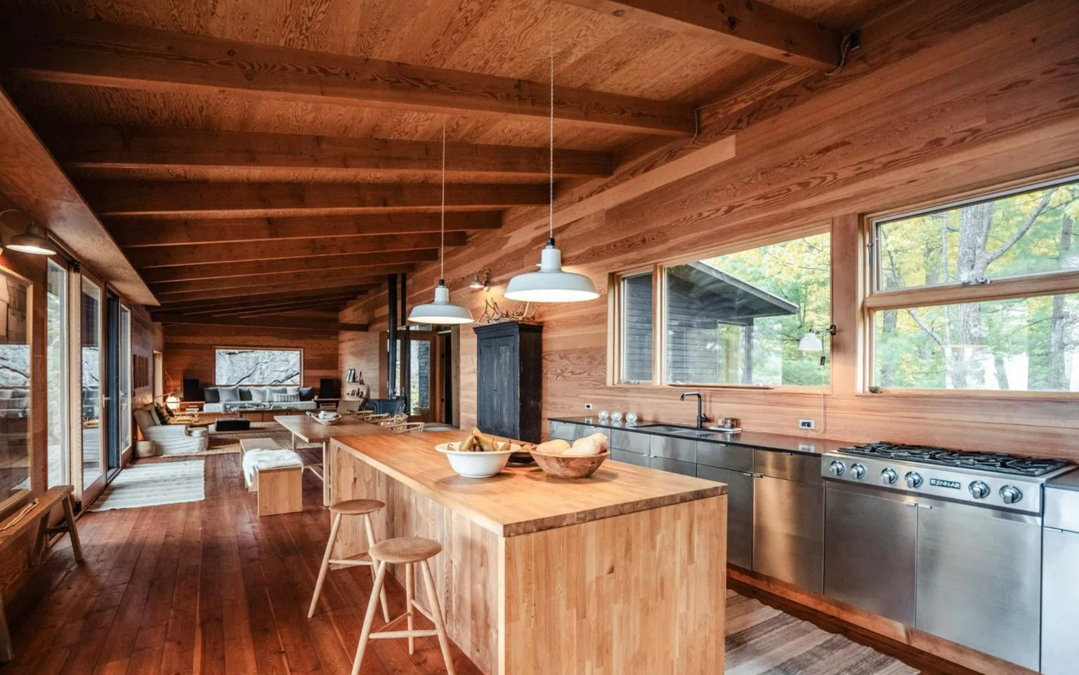 cuisine inox et bois maison architecte hors réseaux