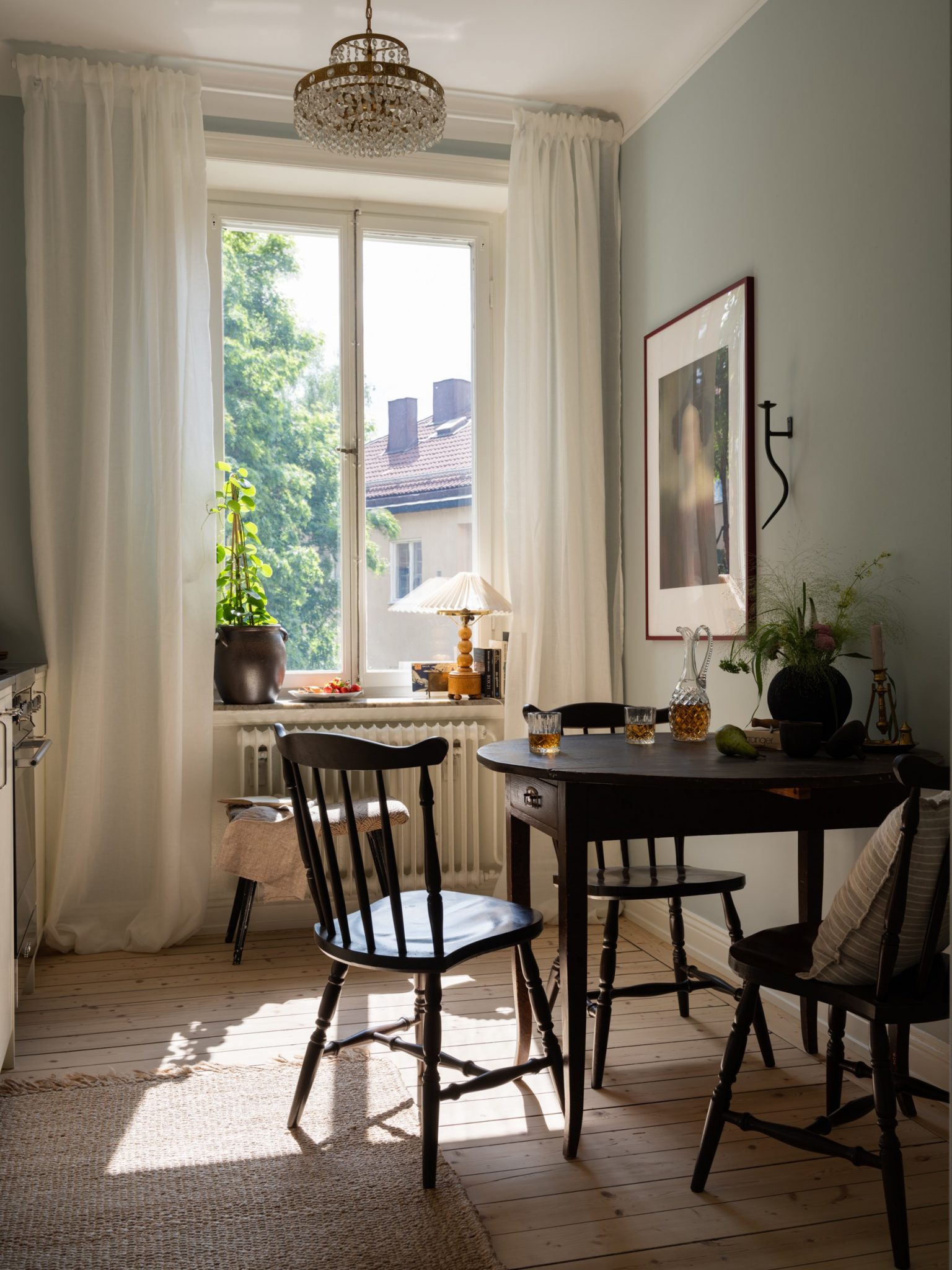 salle à manger dans cuisine studio 41m2 décoration vintage