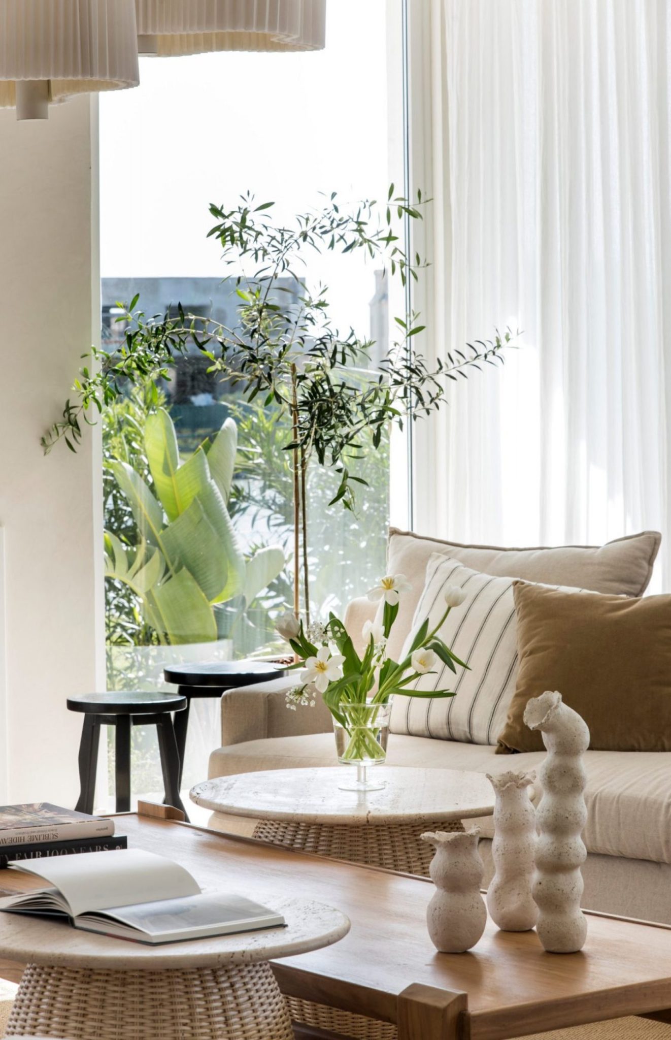salon décoration tons naturels maison contemporaine