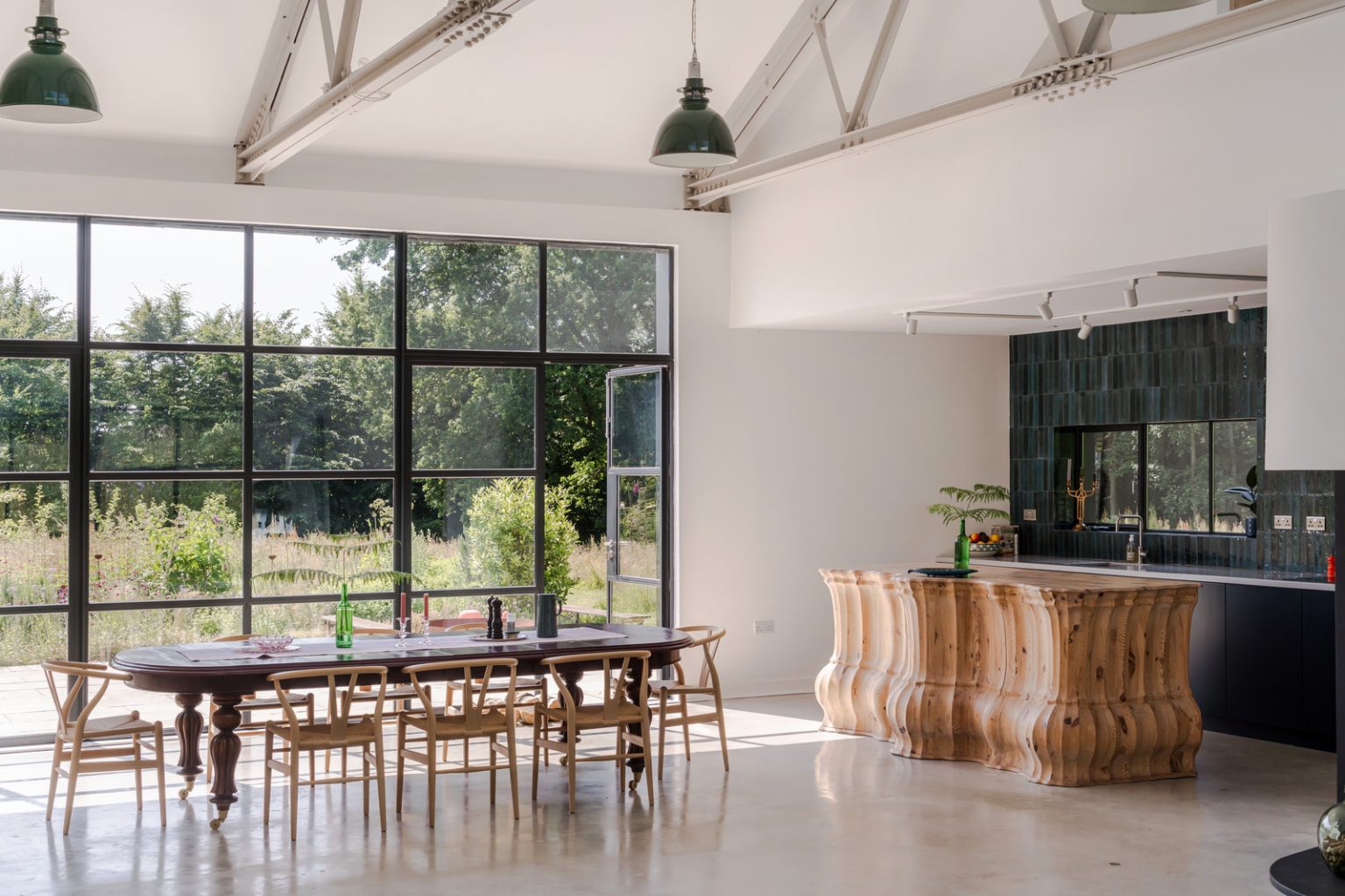 salle à manger et cuisine ouverte décoration moderne