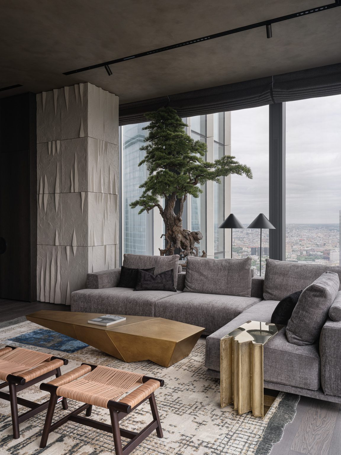 Un appartement design et neutre de 85m2 aux beaux matériaux bruts