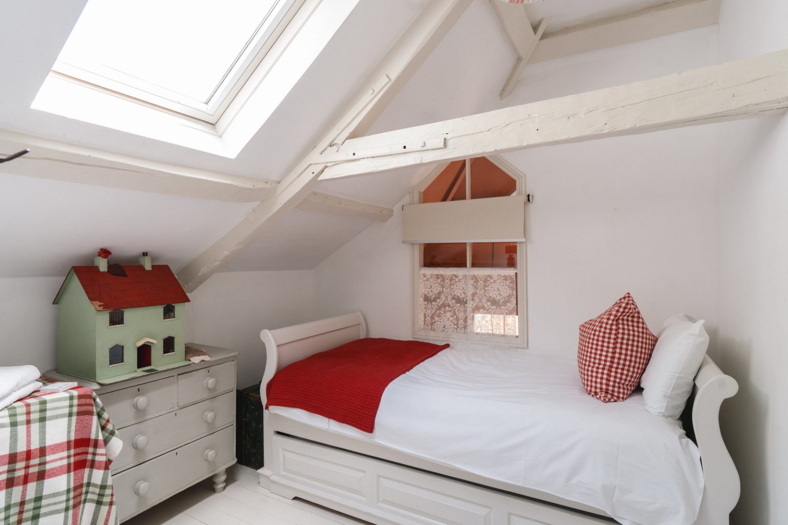 chambre enfant mansardée dans combles