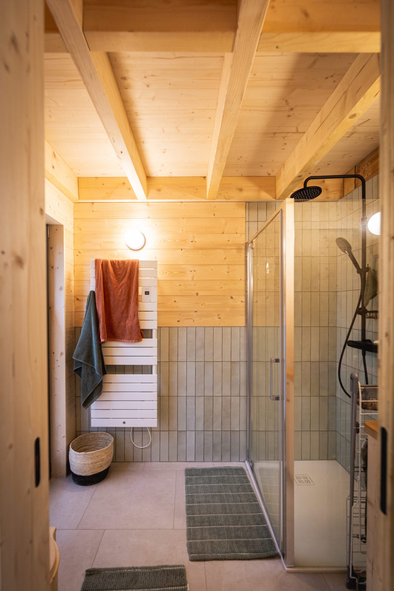 salle de bain petite maison 40m2 préfabriquée en Alsace par ÜTE