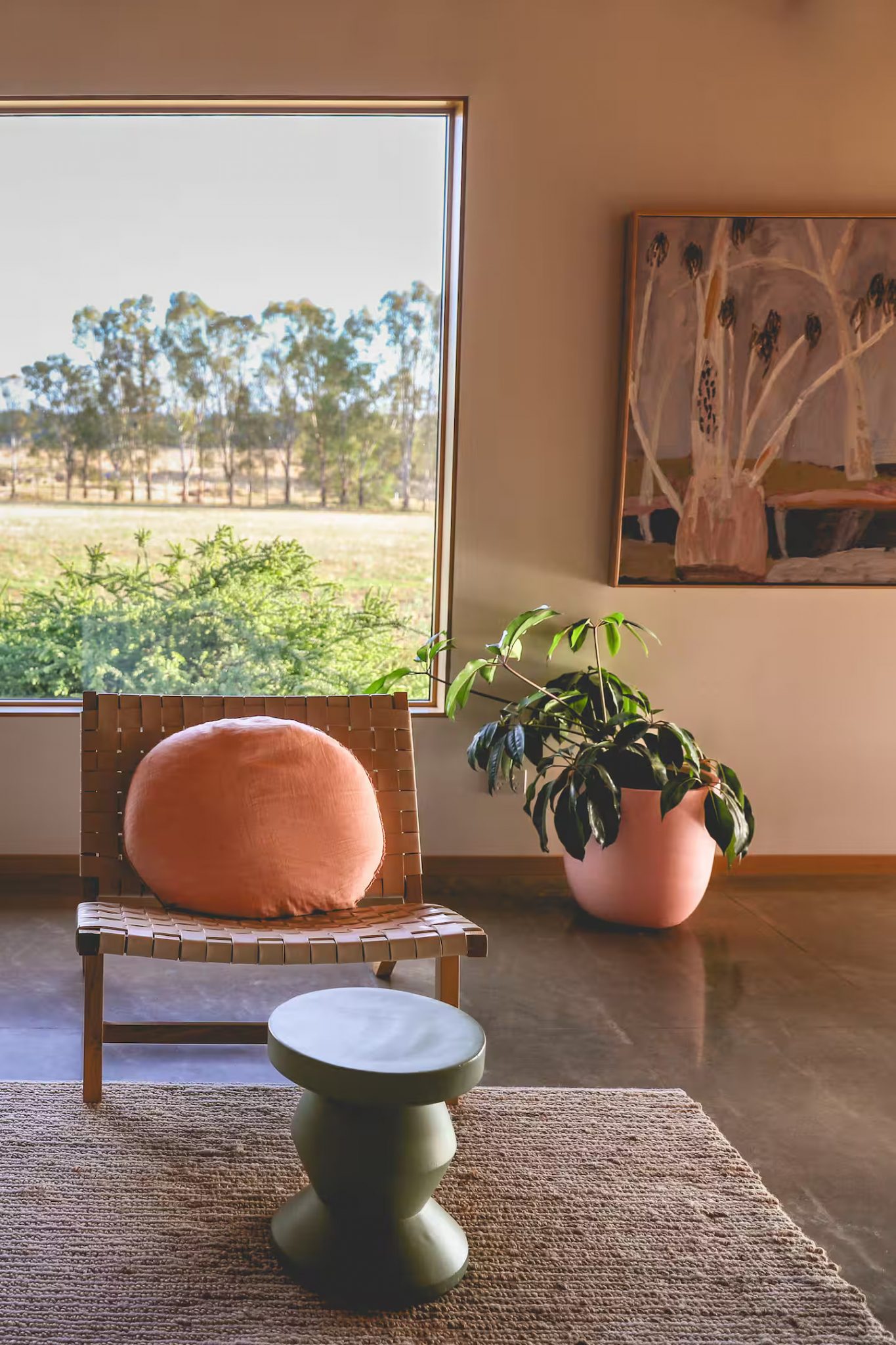 salon avec baie vitrée maison contemporaine