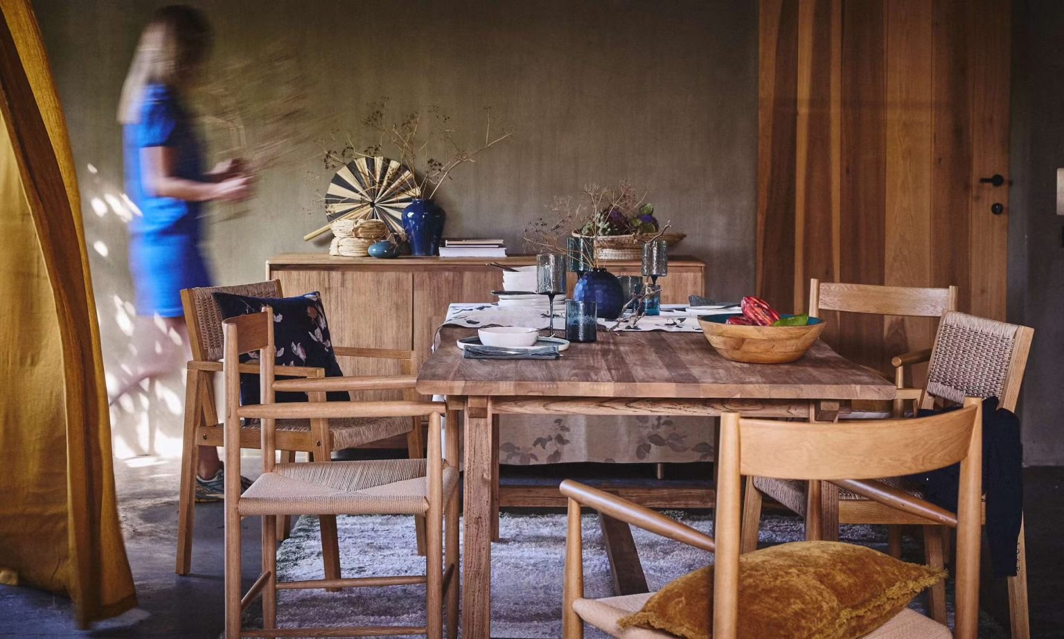 salle à manger collection l'Heure bleue Alinea catalogue automne /hiver 2025/2026