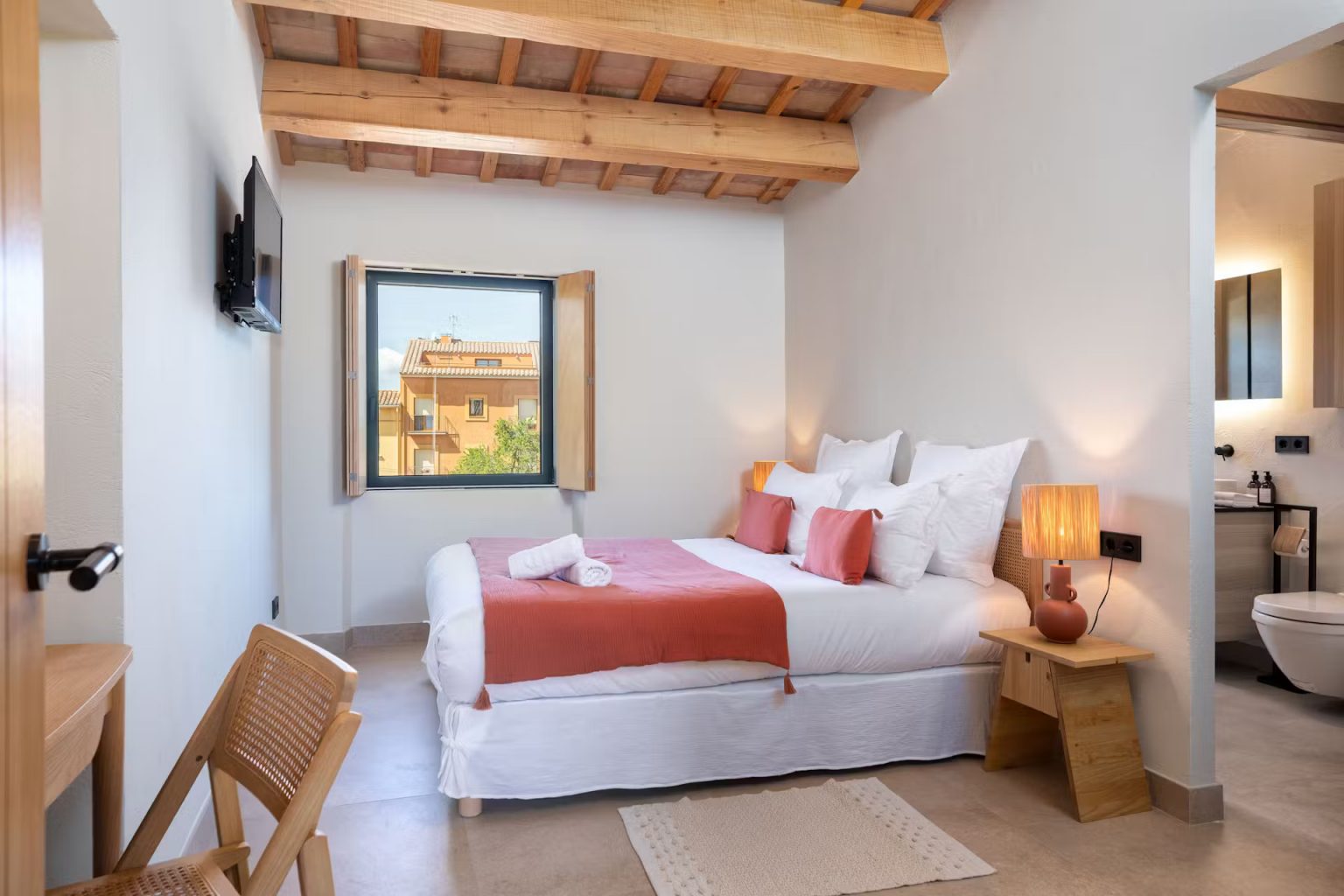 chambre maison de ville rénovée avec petit piscine moins de 10m2 Casa Alegria