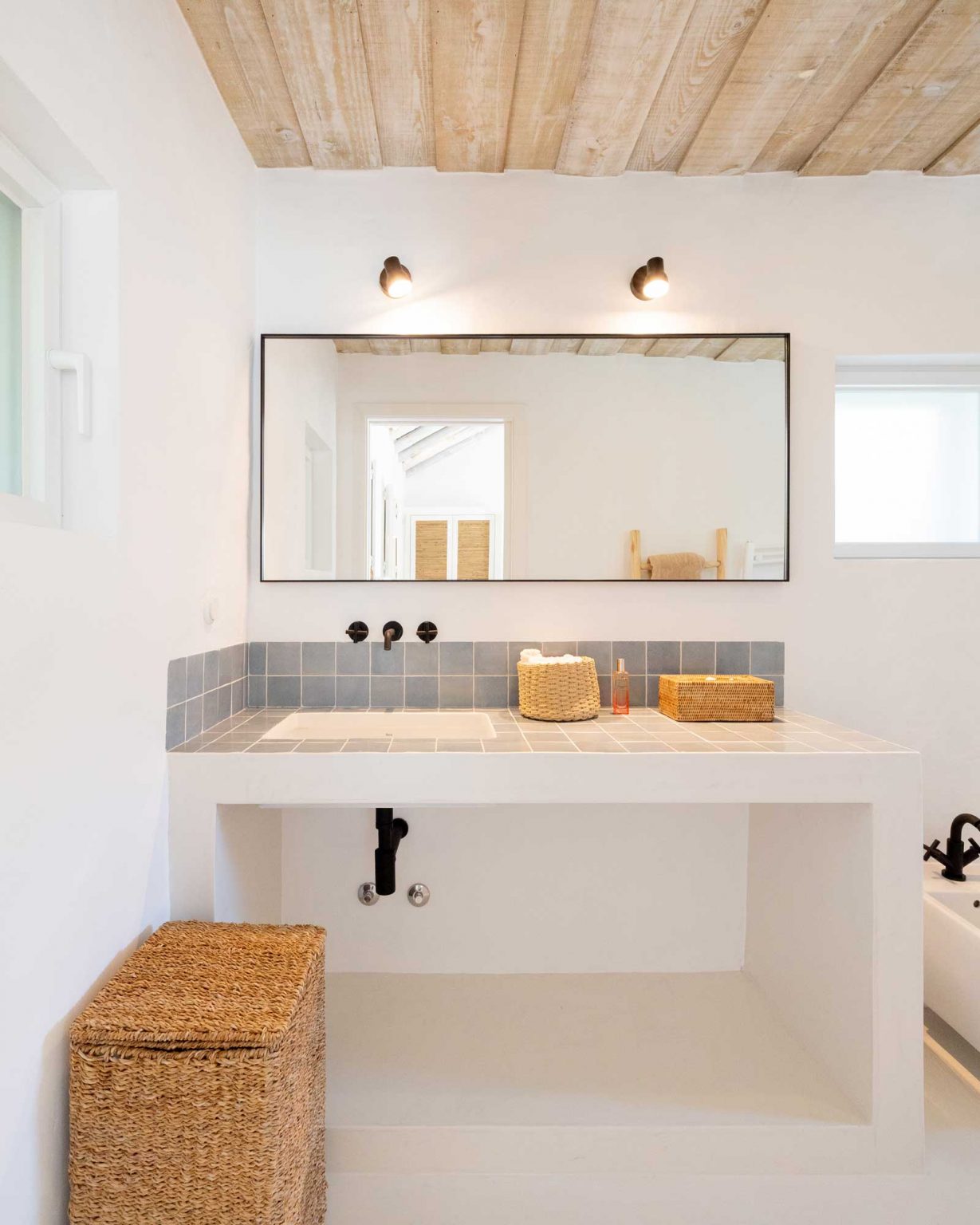 salle de bain rustique chic