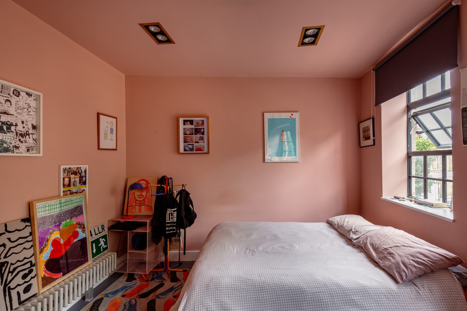chambre rose maison Londres