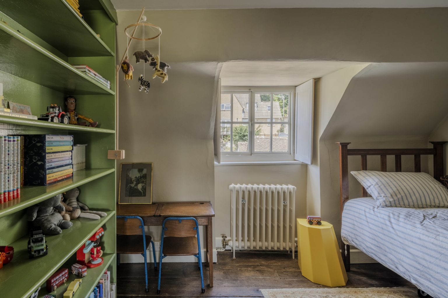 chambre mansardée décoration campagnarde