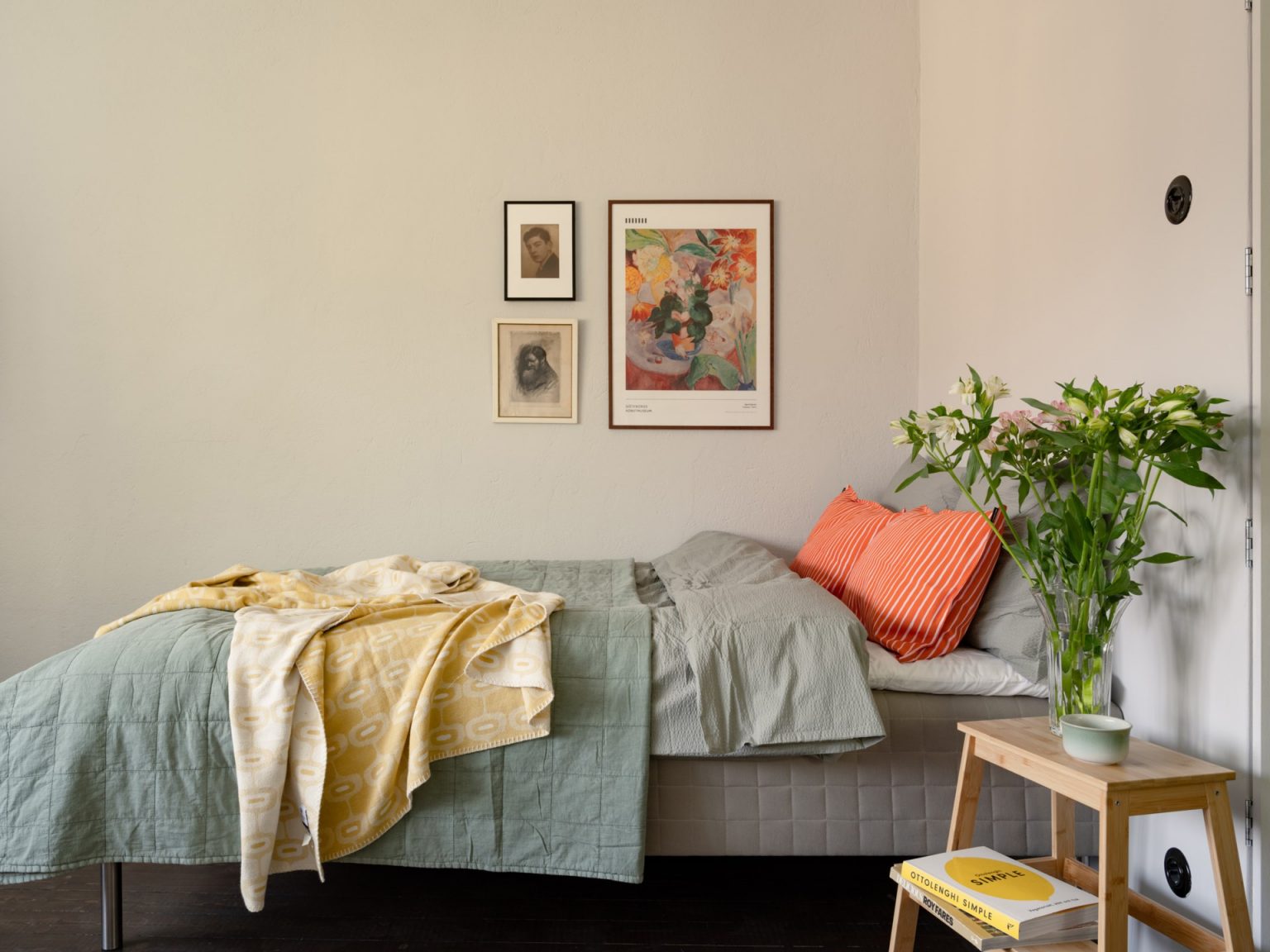espace chambre studio 29m2 décoration colorée et vintage