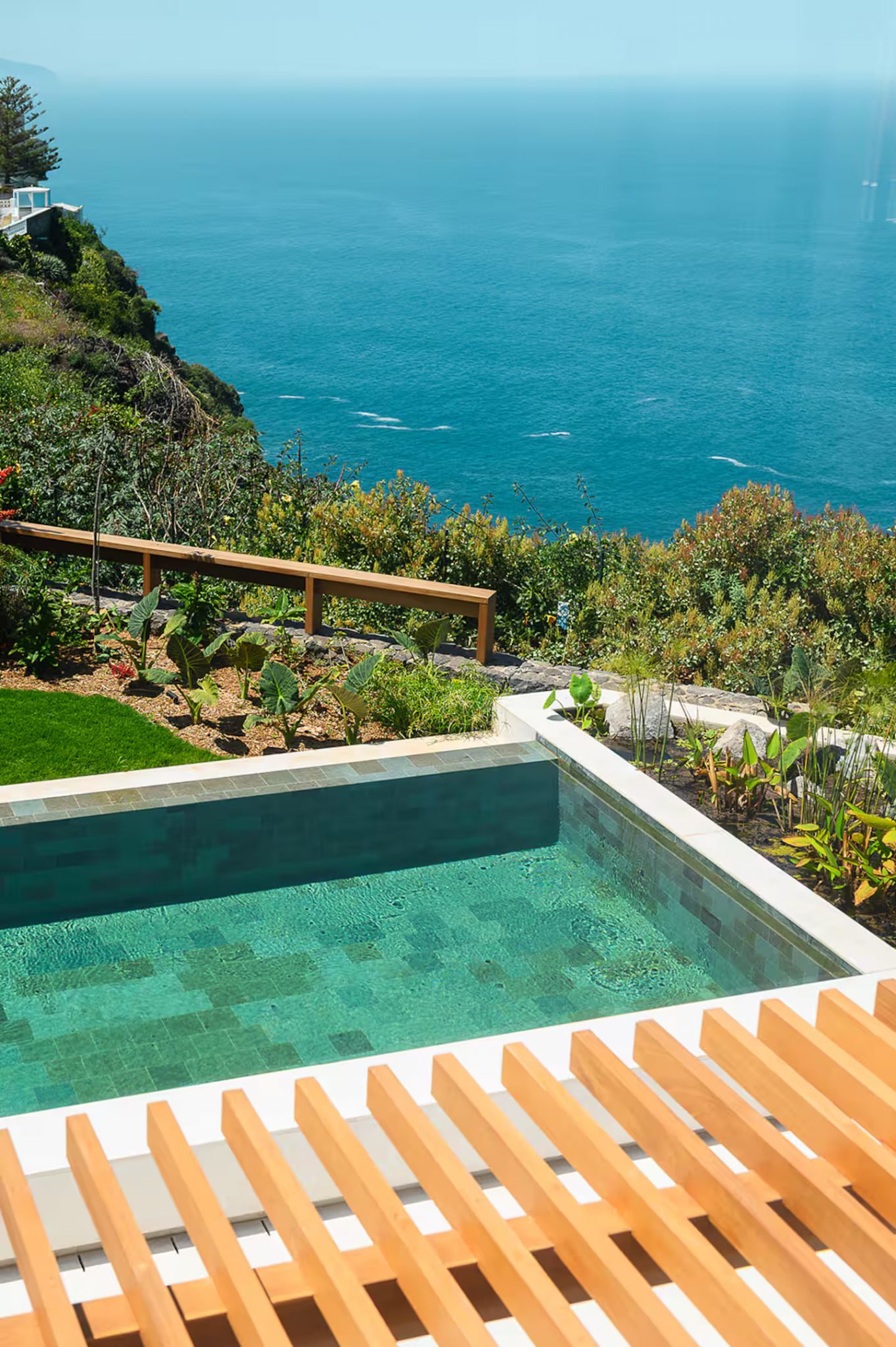 terrasse maison contemporaine avec piscine et vue mer Tenerife