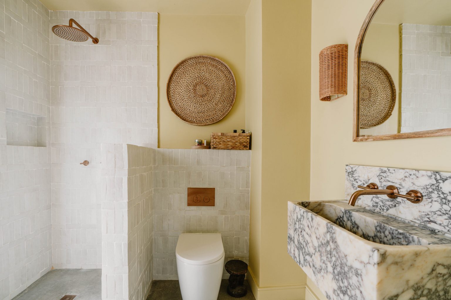 salle de bain zelliges décoration couleurs méditerranéennes 