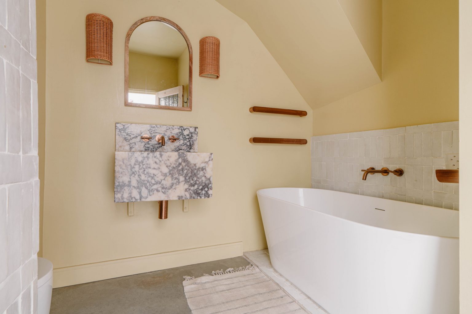 salle de bain zelliges décoration couleurs méditerranéennes 