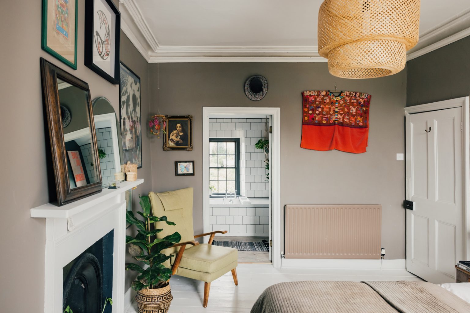 chambre avec cheminée décoration classique anglaise
