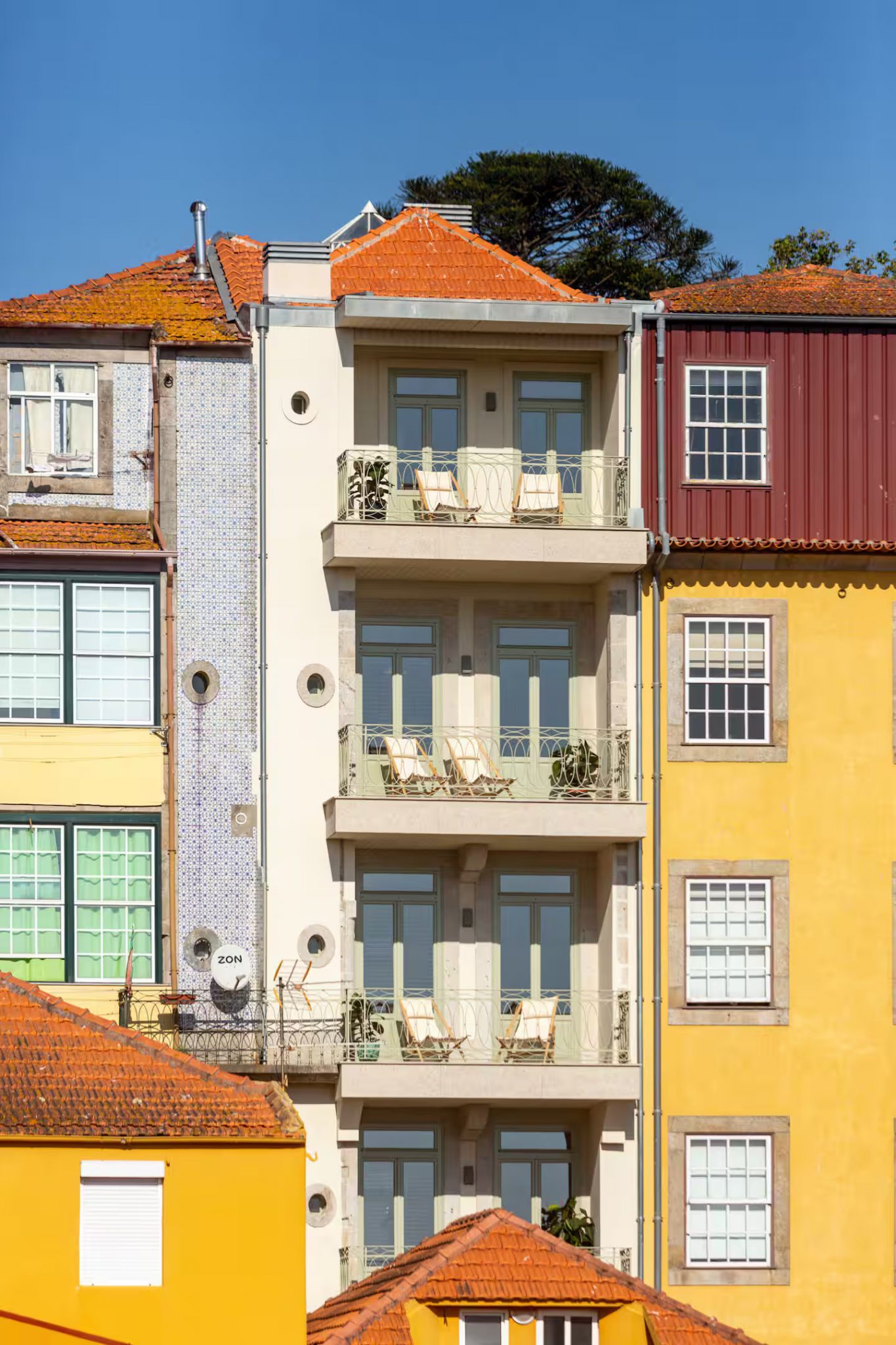 immeuble Porto façade style Pombalin
