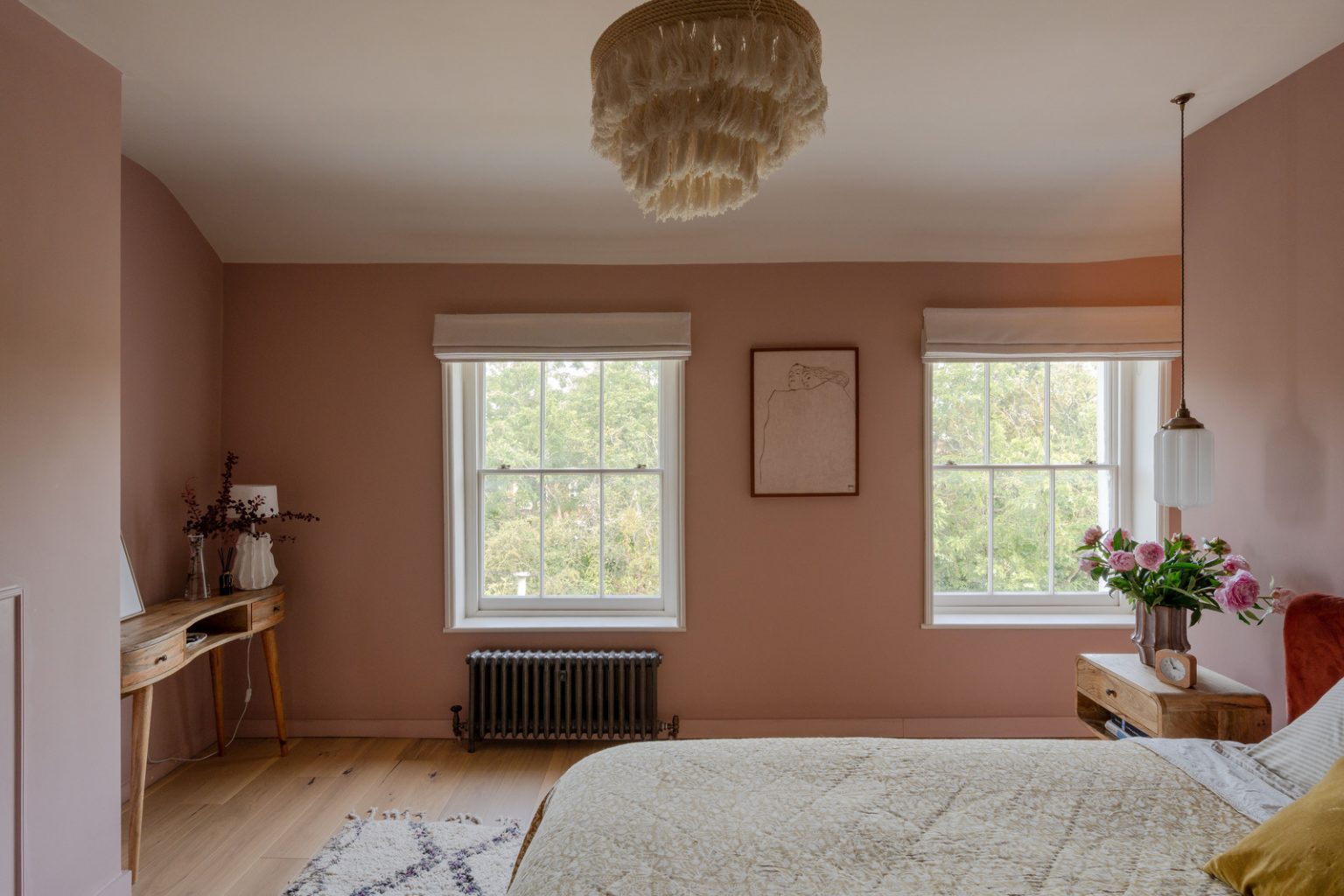 chambre vintage murs roses