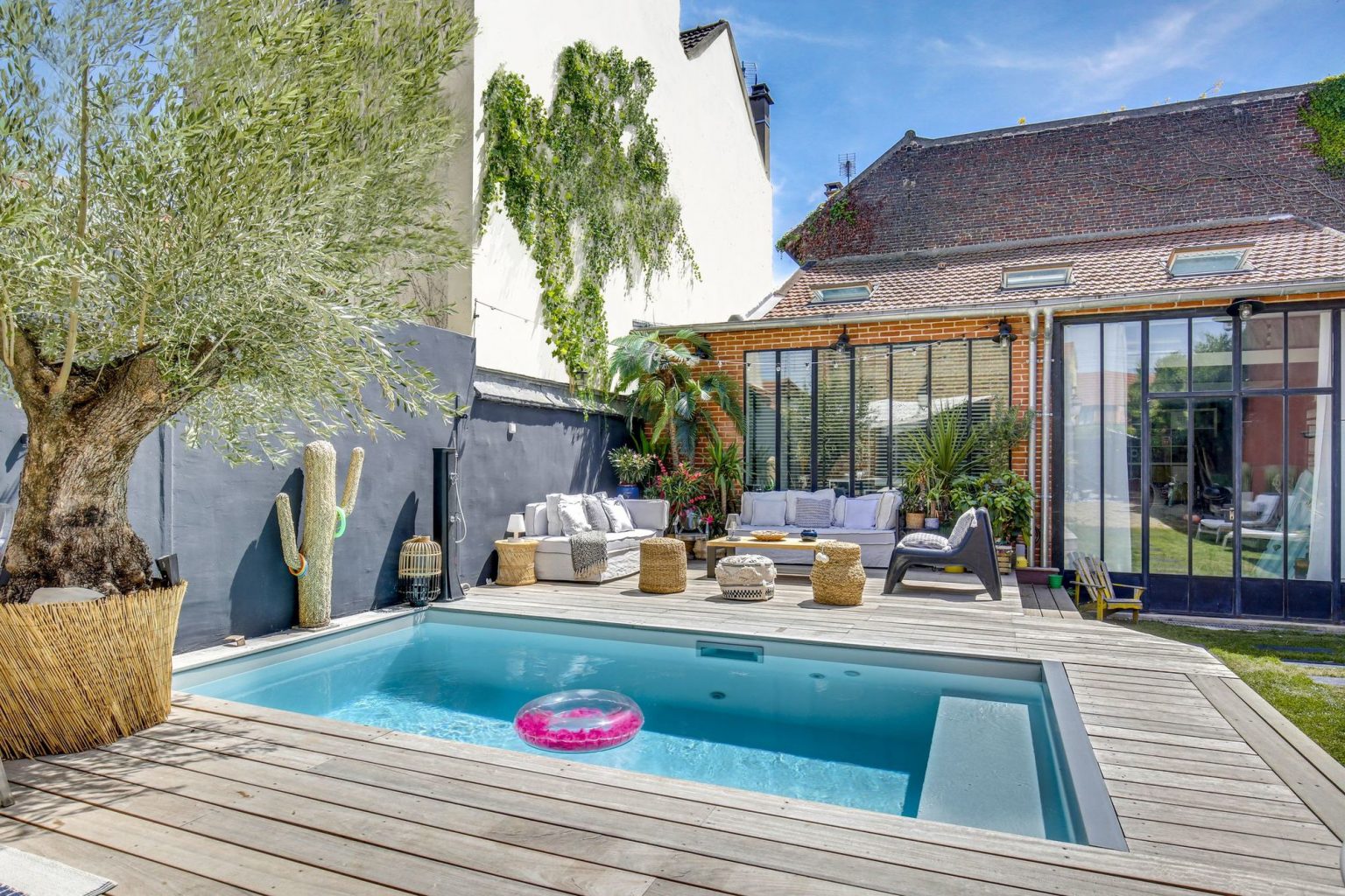 jardin de ville avec piscine moins de 10m2 