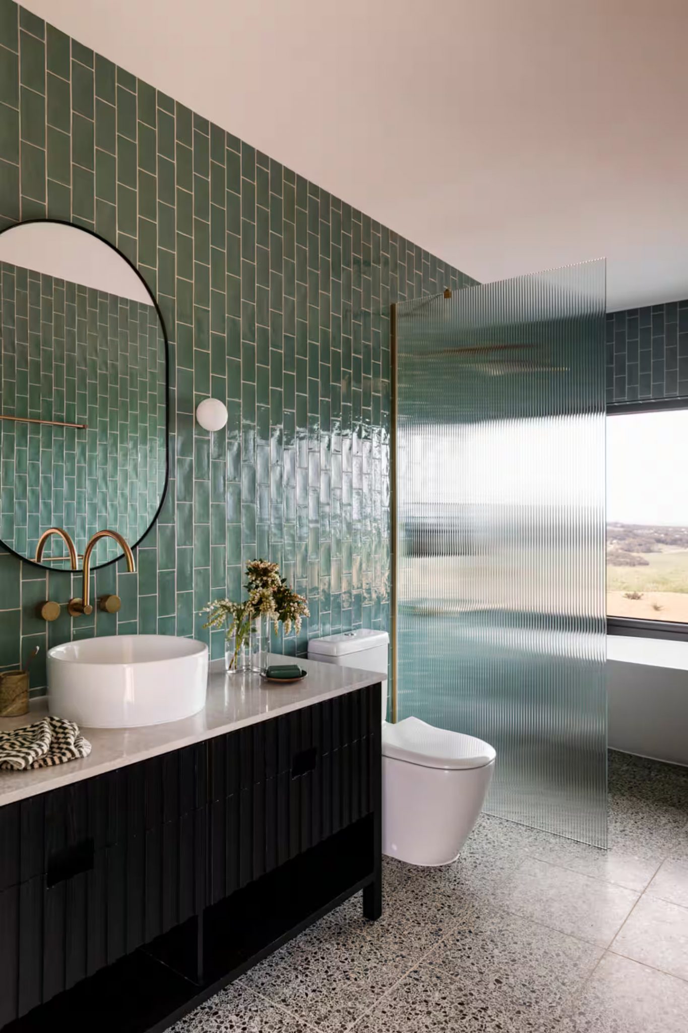 salle de bain verte et noire