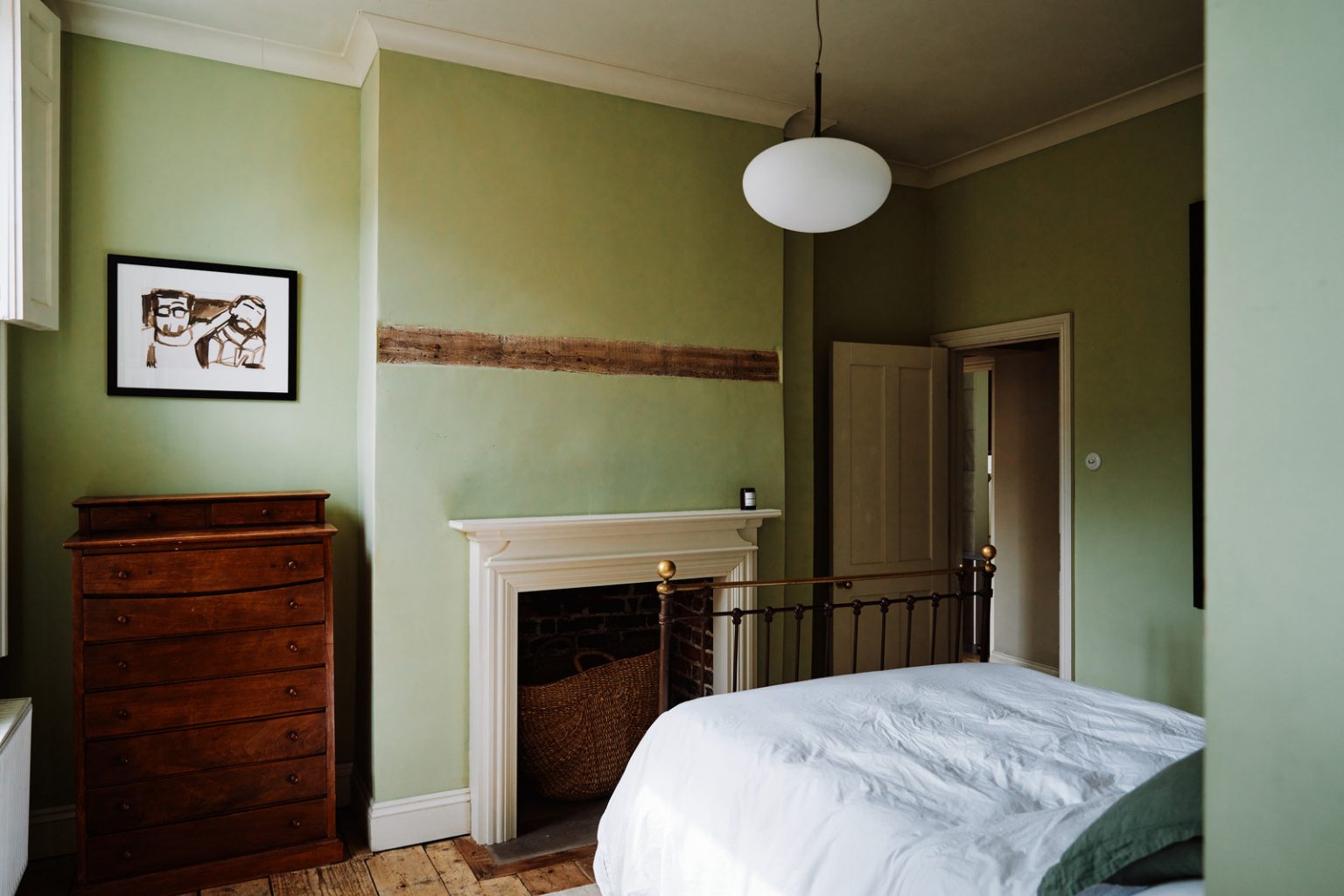chambre mur vert décoration rustique chic