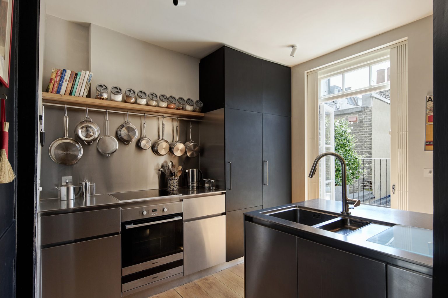 cuisine inox maison Londres Kensington décoration contemporaine