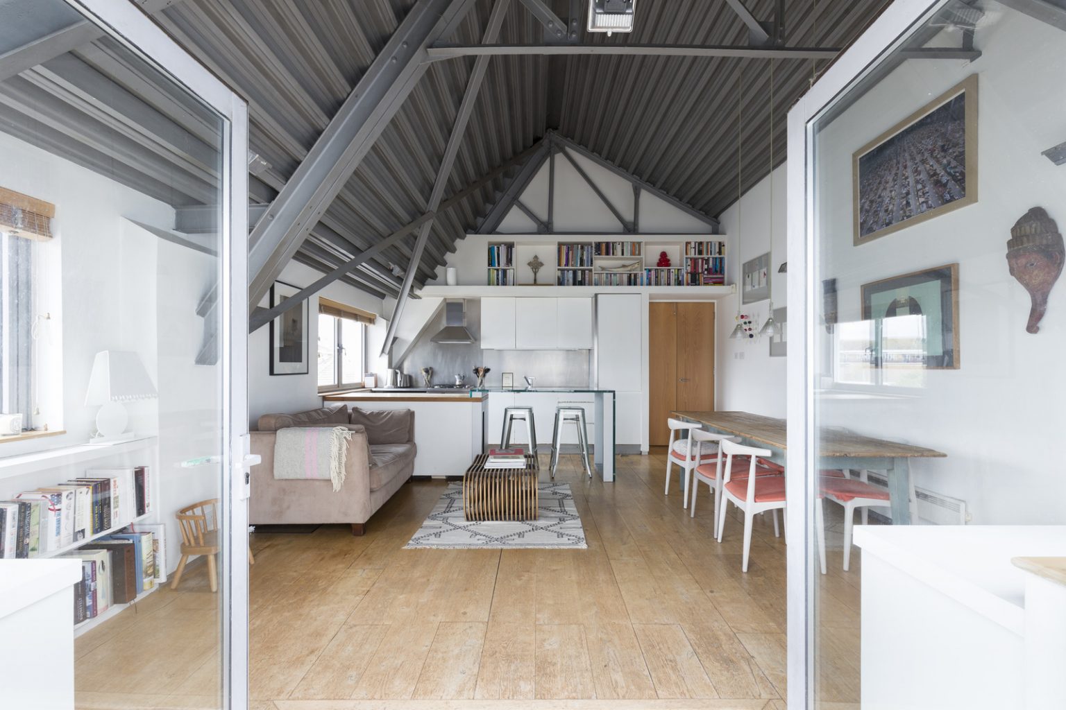 salon et cuisine ouverte loft Londres 77m2