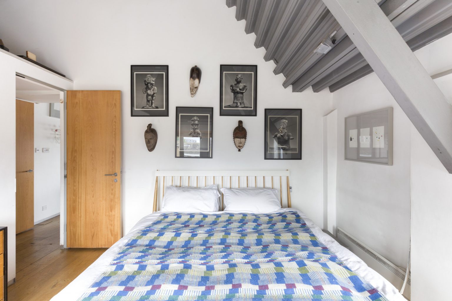 chambre plafond métal loft