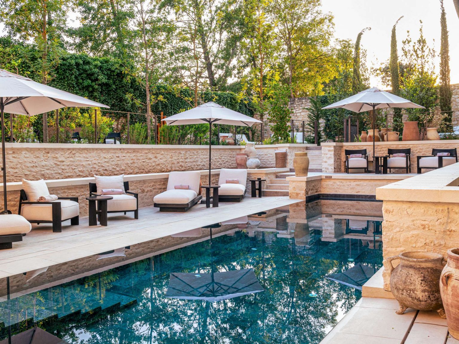 piscine L'Isle de Leos boutique hôtel Patrick Bruel L'Isle sur la Sorgue