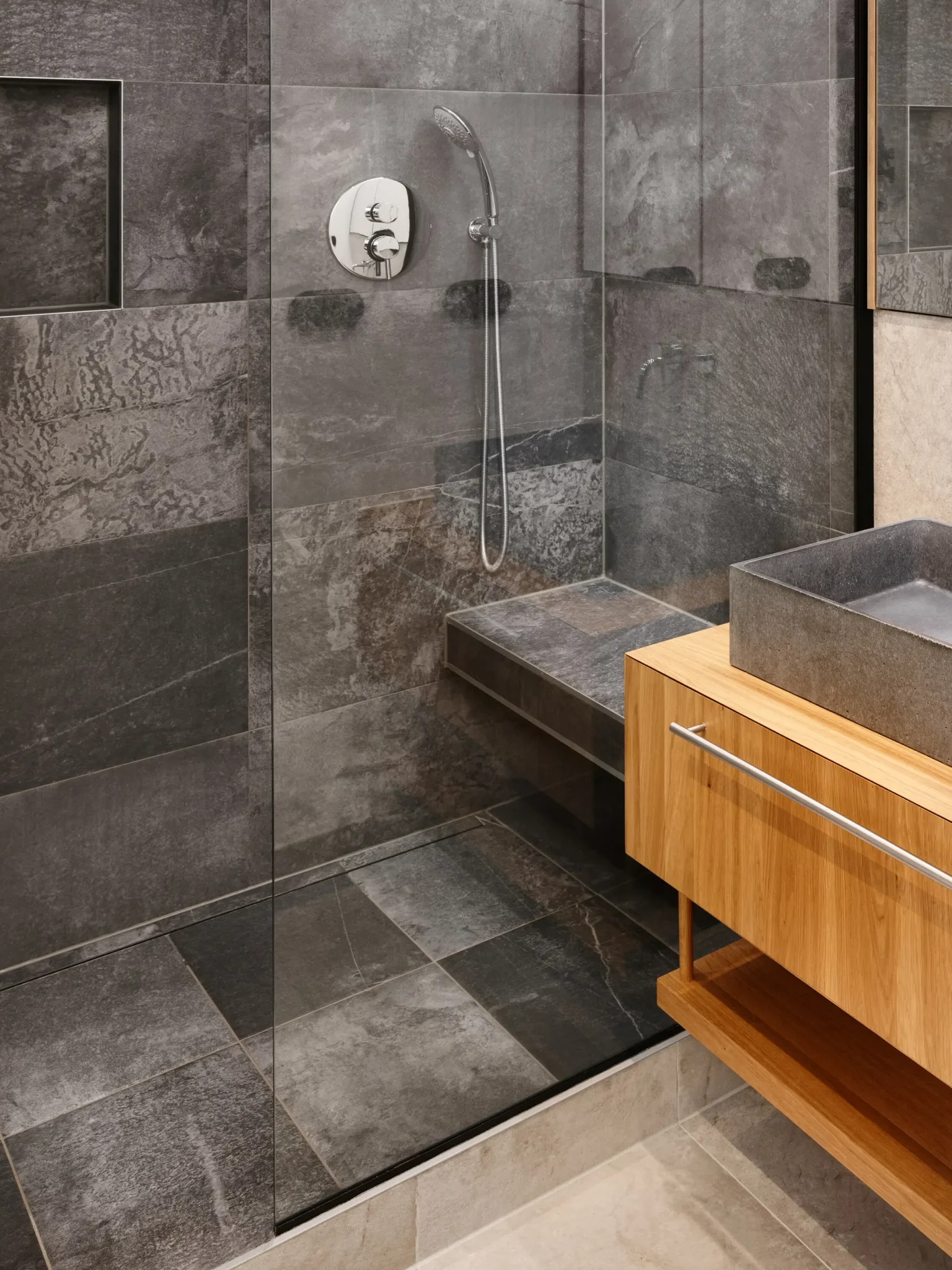douche grise appartement contemporain