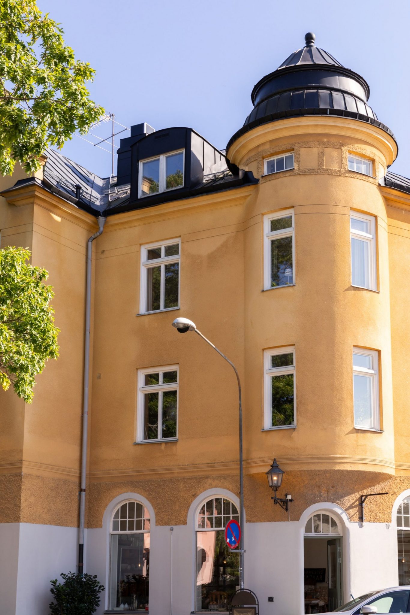 immeuble Suède façade jaune