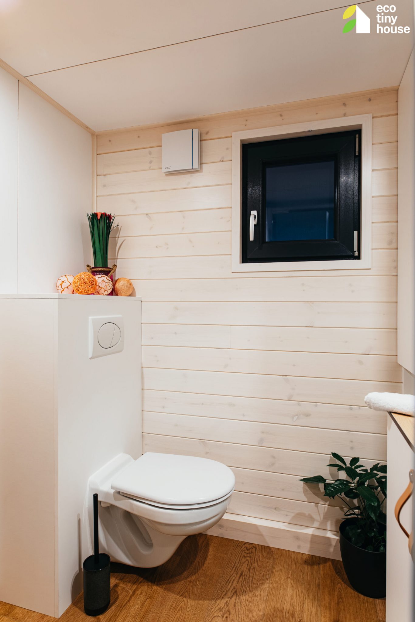 salle de bain mur bois