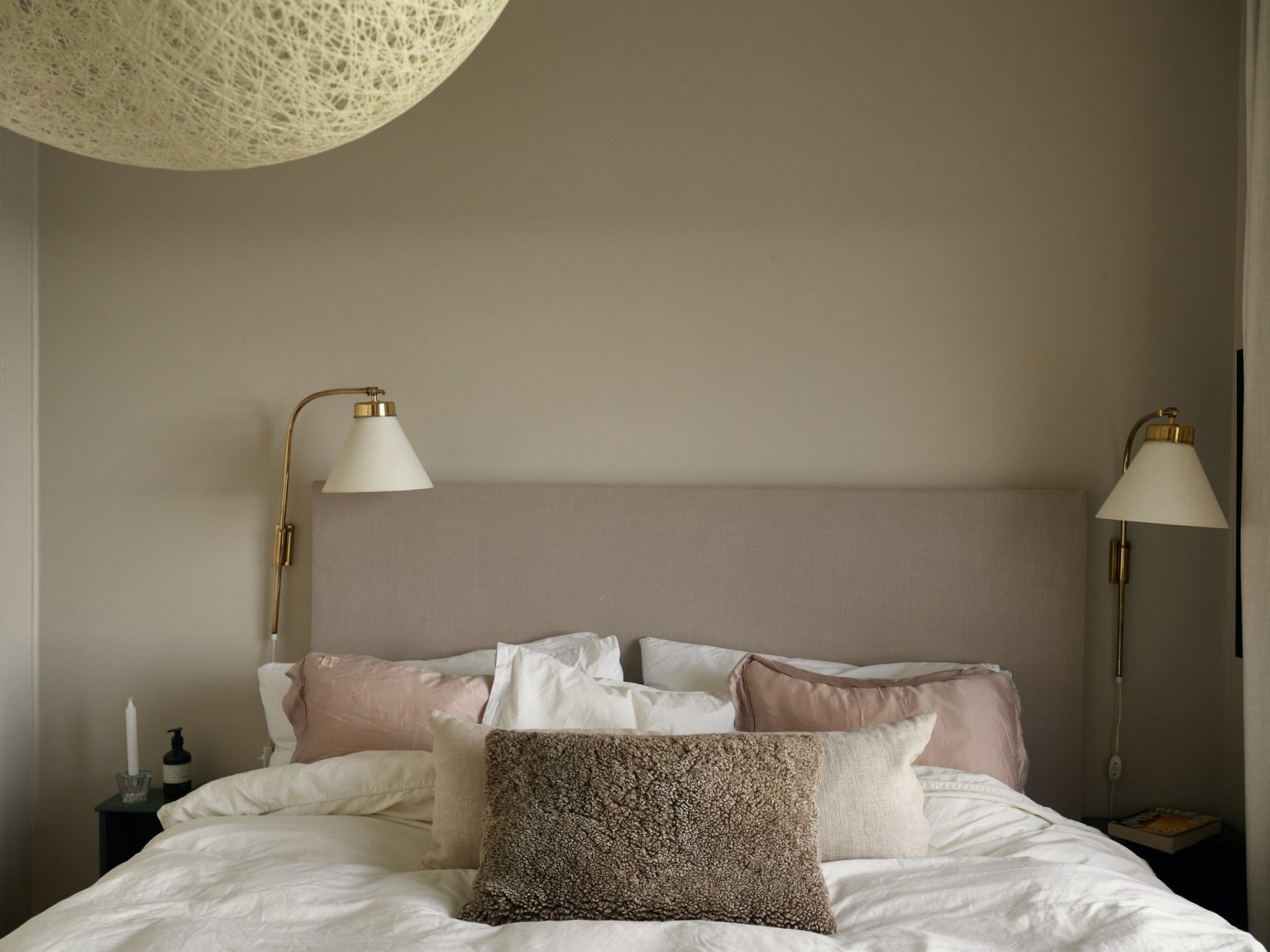 chambre décoration beige et vintage
