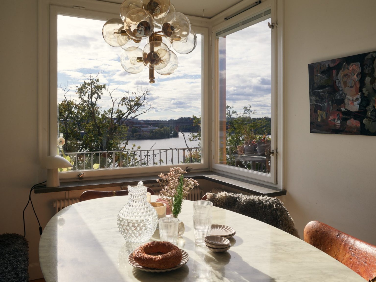 salle à manger vintage vue lac