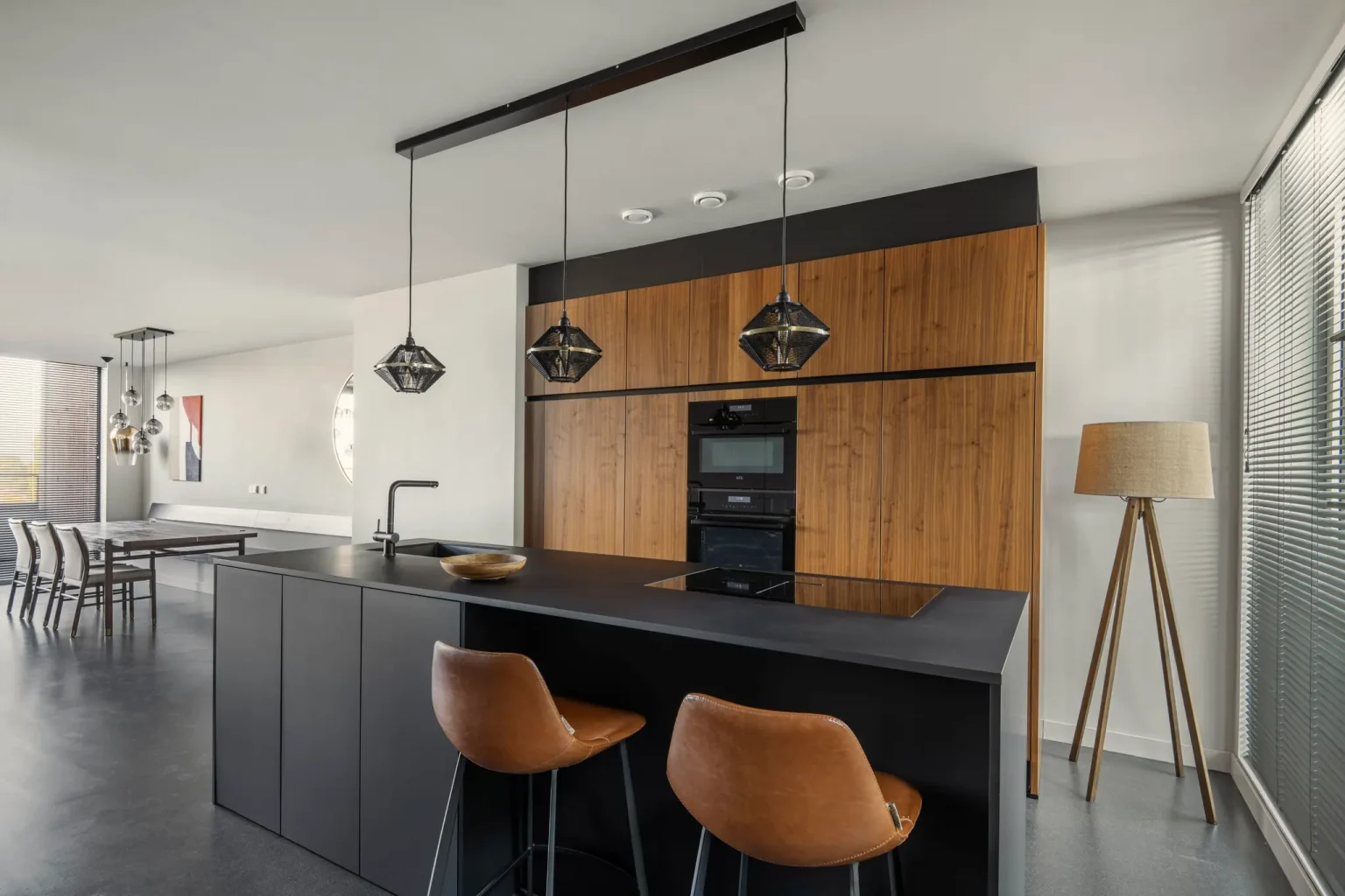 cuisine ouverte appartement 115m2 en duplex décoration design grise