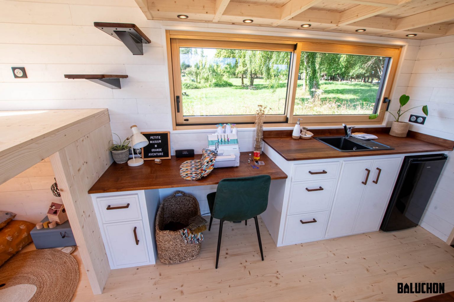 cuisine et atelier mini maison mobile française
