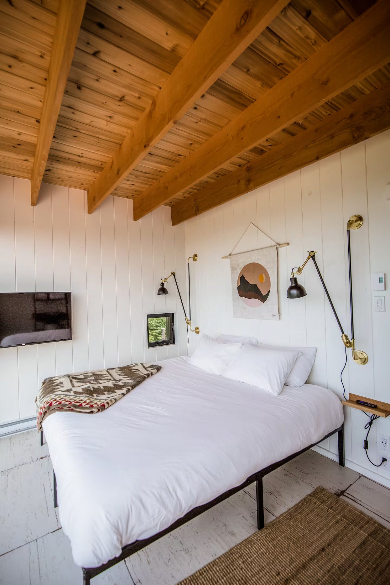 chambre plafond bois maison contemporaine et vitrée dans la nature Cliff n°46