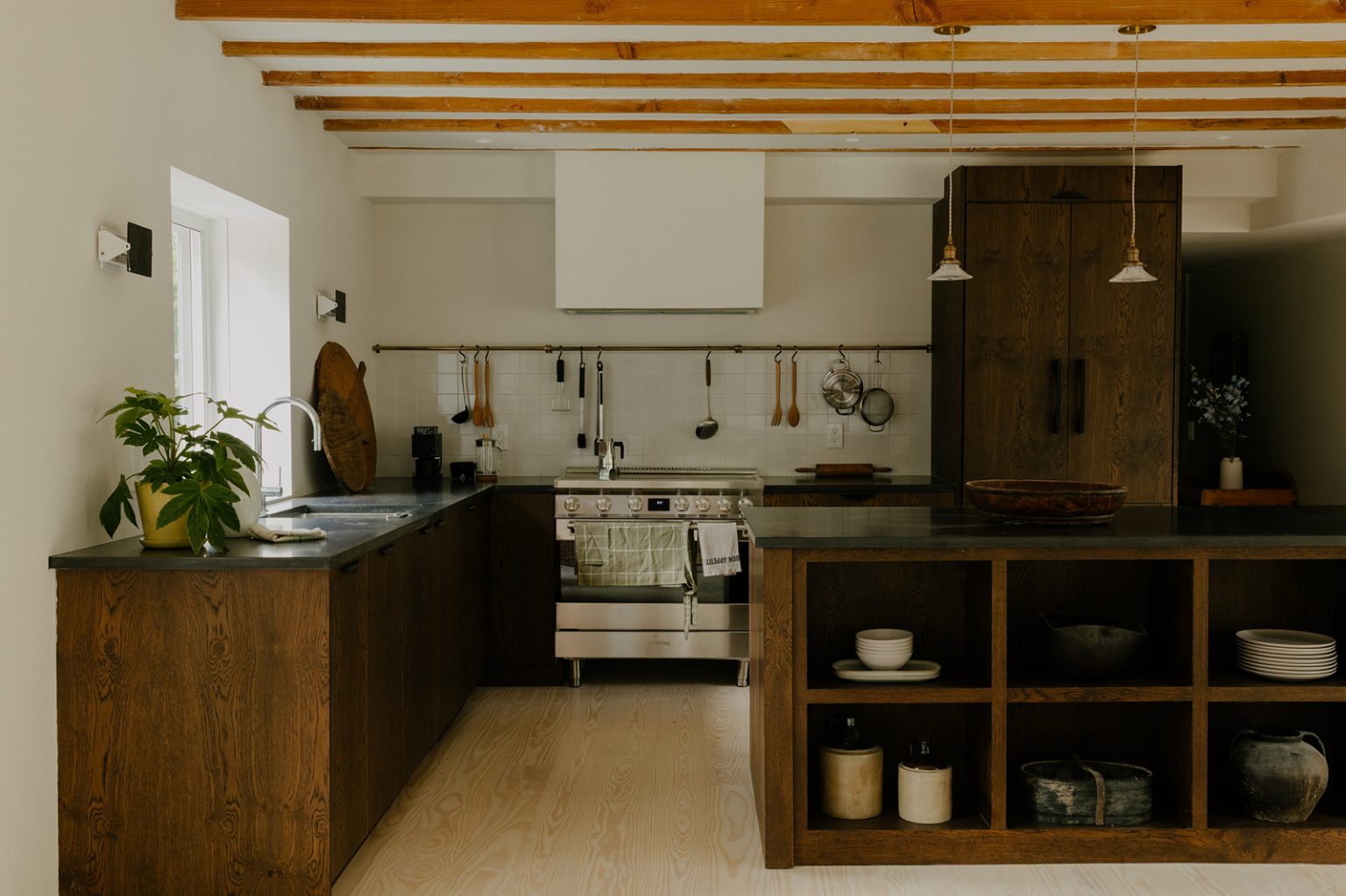 cuisine avec poutres décoration naturelle et rustique chic