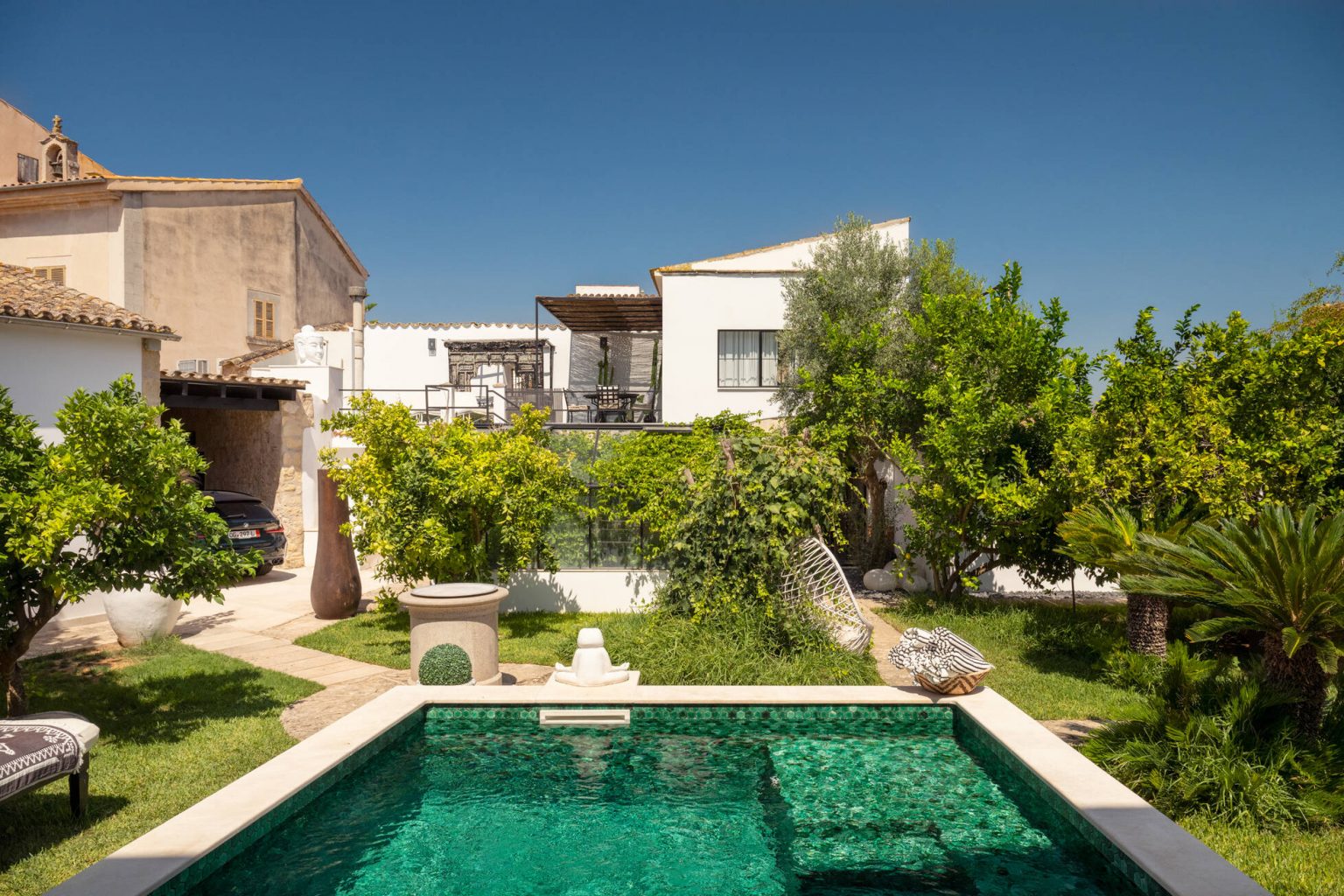 jardin avec piscine