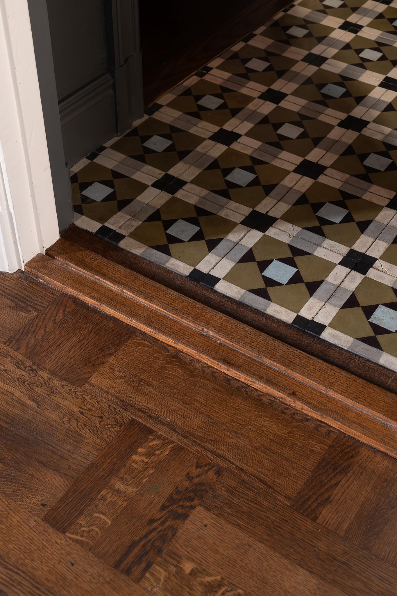 entrée carreaux de ciment décoration vintage et scandinave