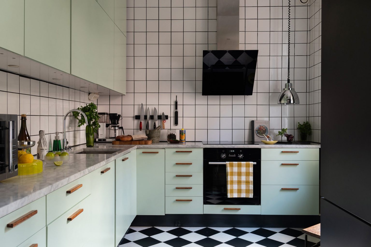 cuisine sol à damier décoration vintage