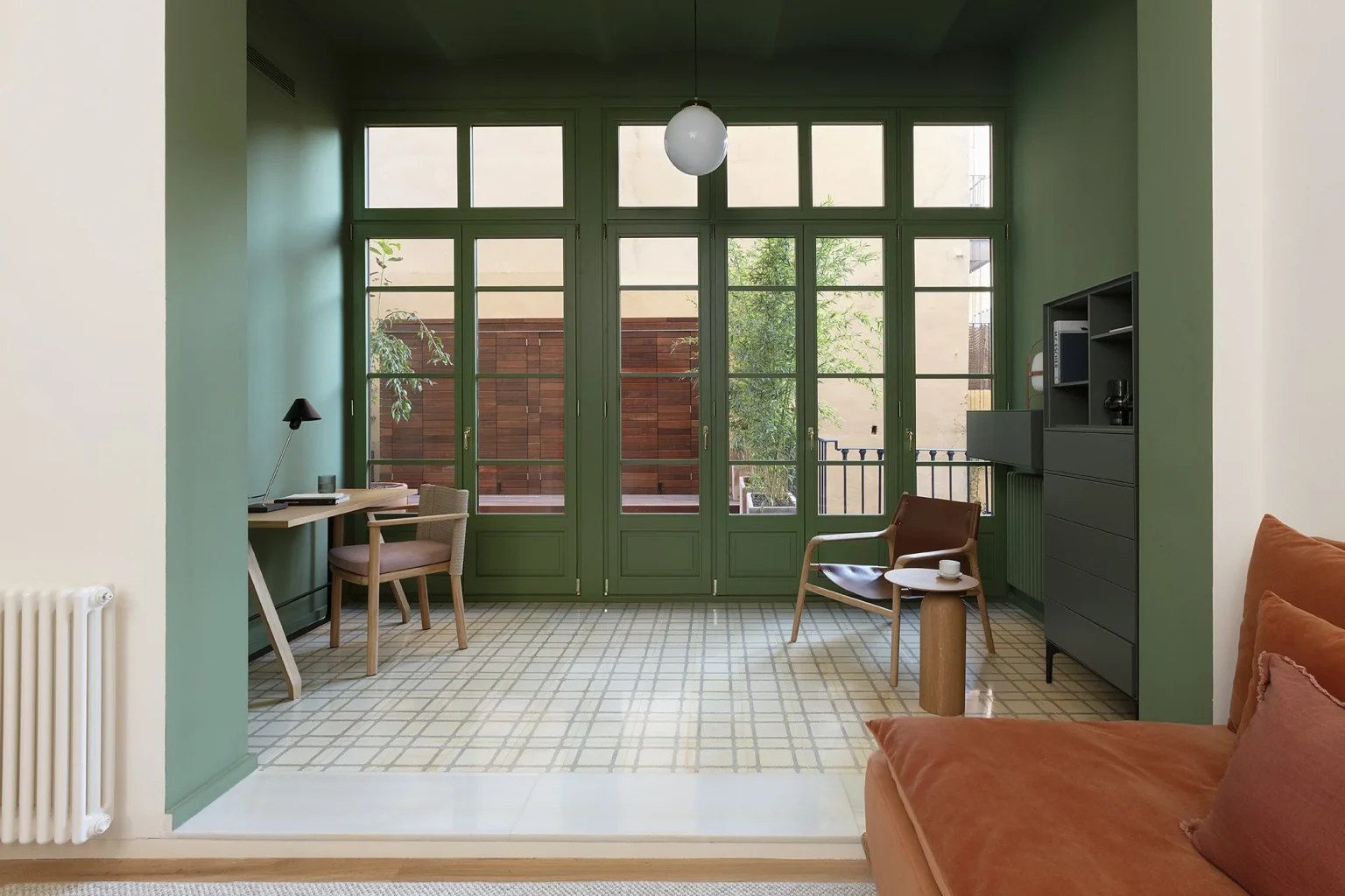espace bureau murs verts