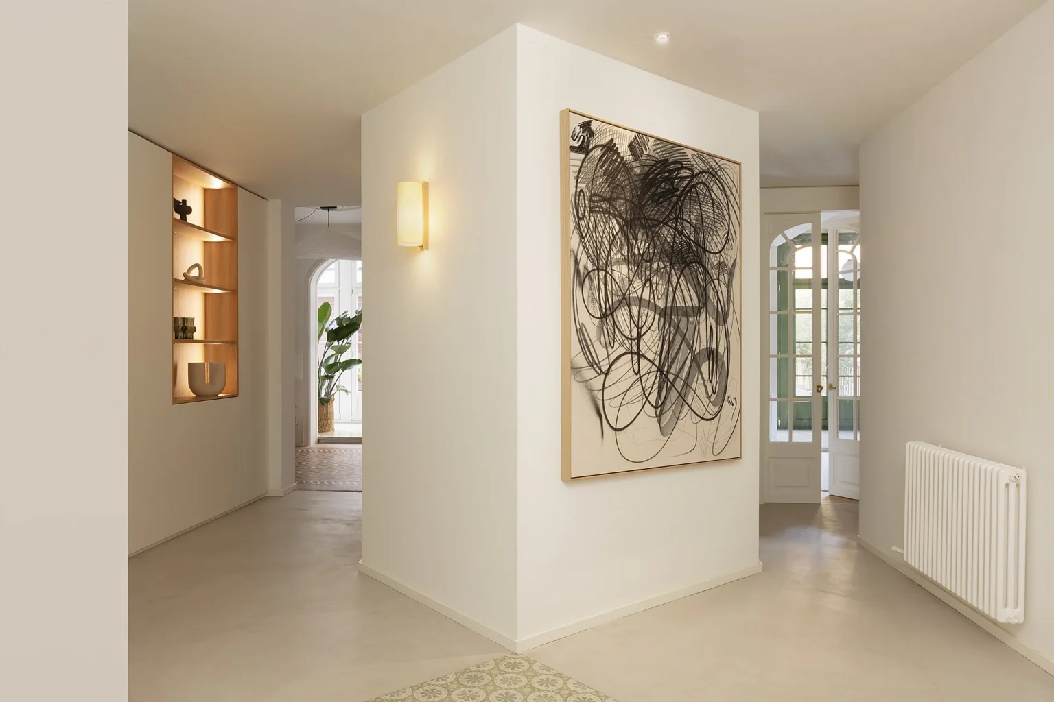 entrée avec niche décoration contemporaine